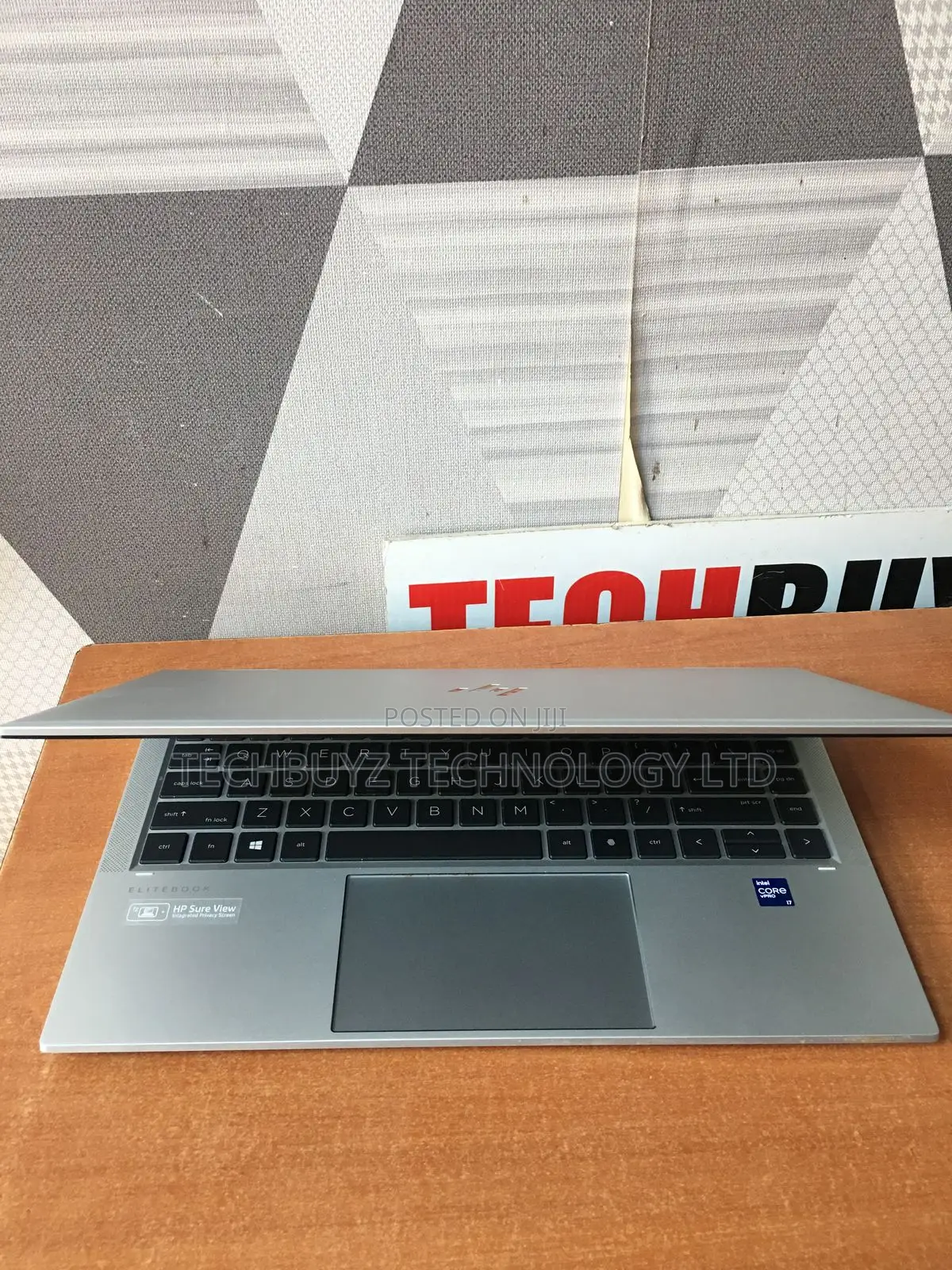 Laptop HP EliteBook 1040 G8 16GB Intel Core i7 SSD 512GB