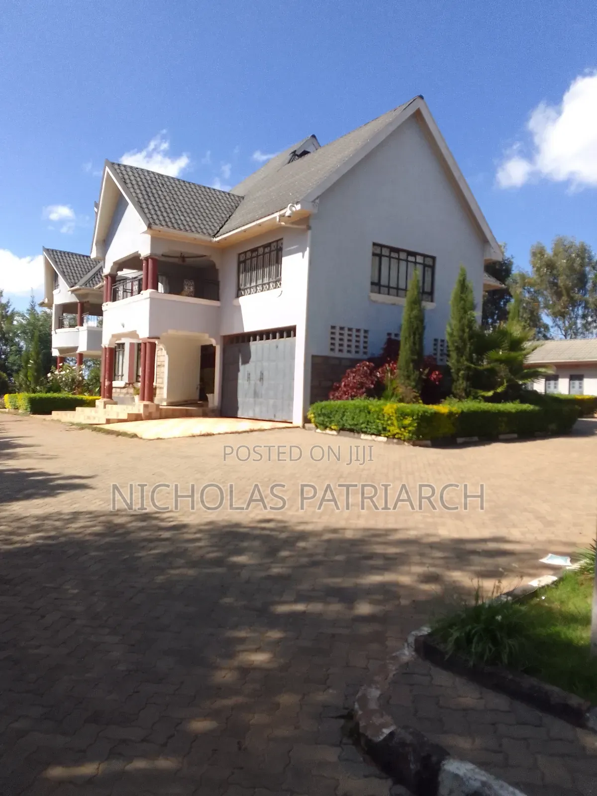 5bdrm Mansion in Kyasila, Mua Hills for sale