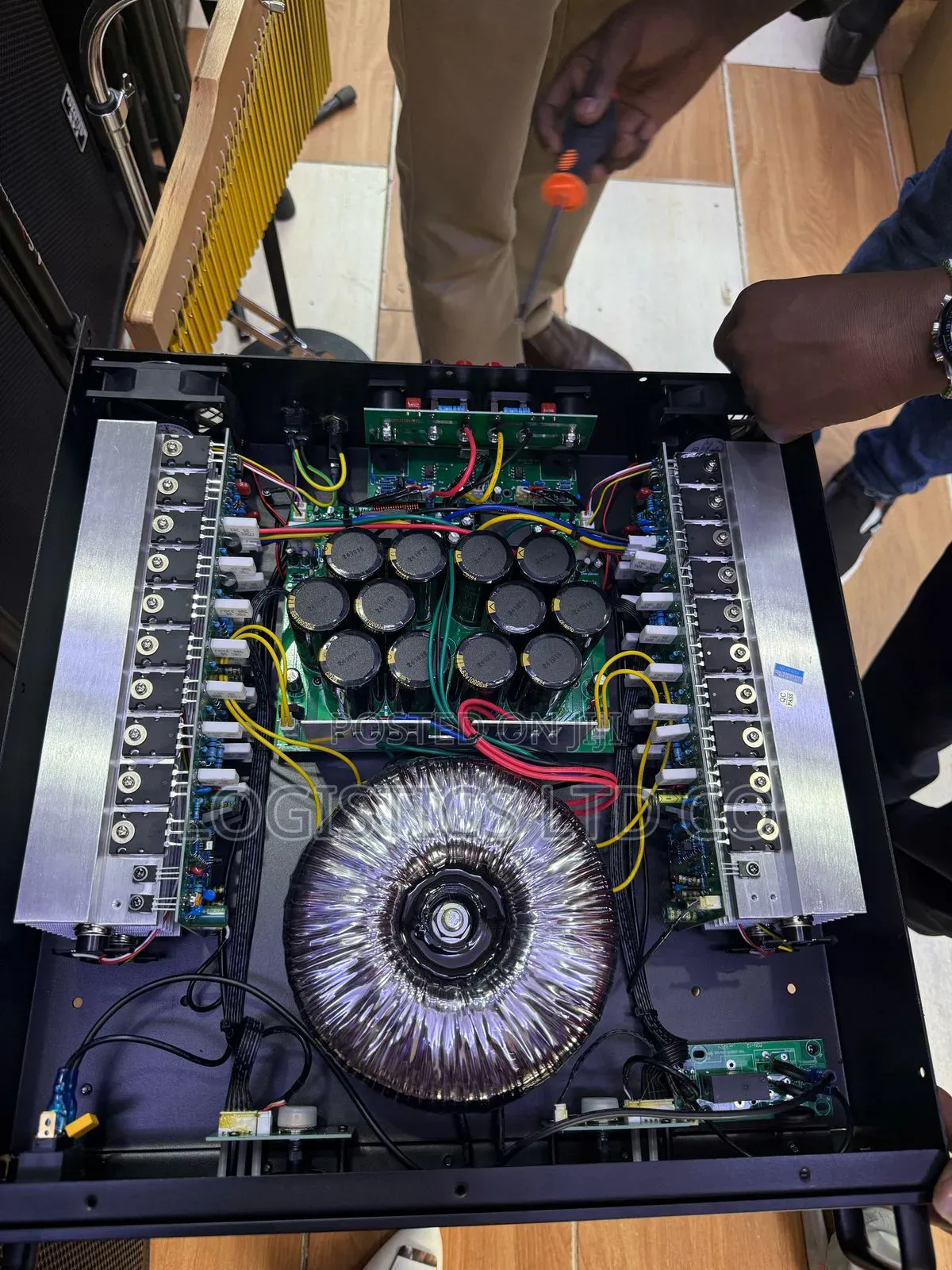 Peavey Pro Cs 4000 Original Power Amplifier