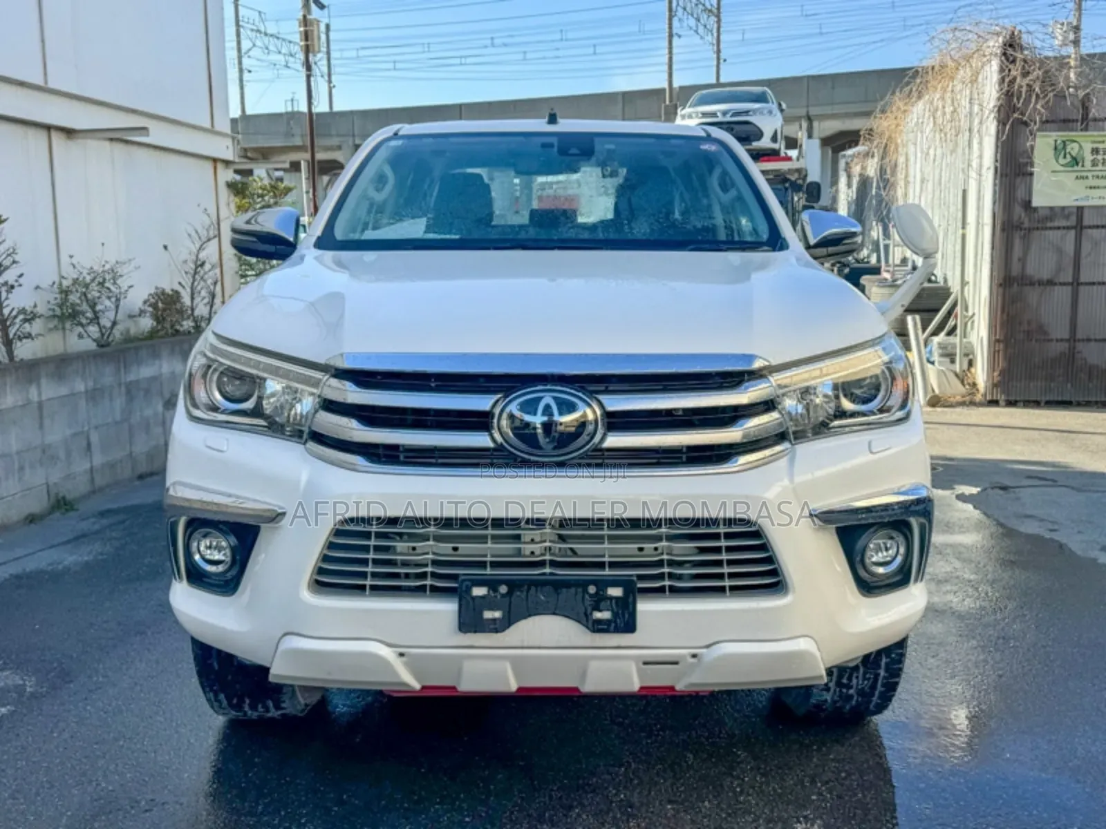Toyota Hilux Revo Double Cab Deisel 2.4 AWD 2018 White