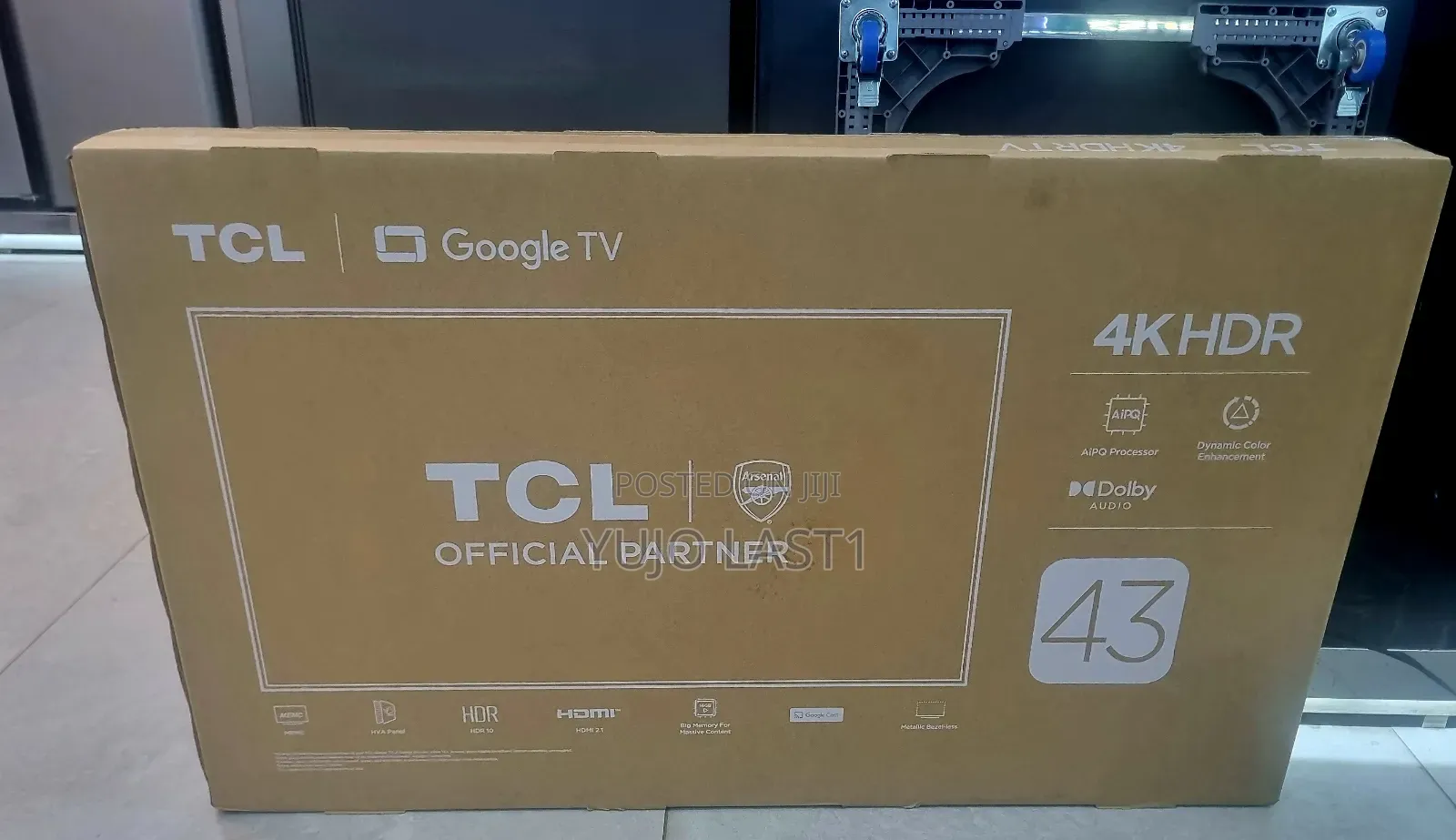 TCL 43′′ V6b HDR Google Smart Frameless Tv