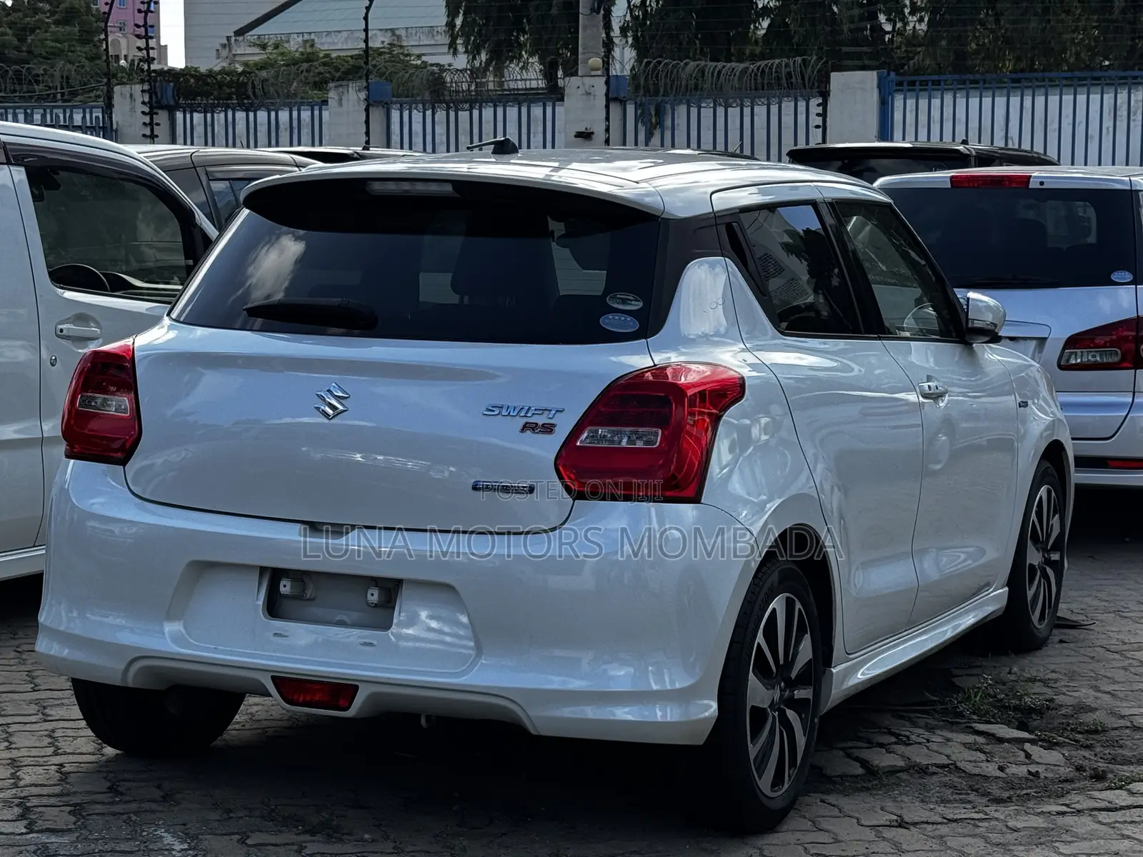 Suzuki Swift 2018 White