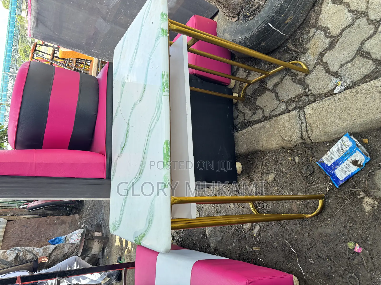 Green Marble Manicure Table