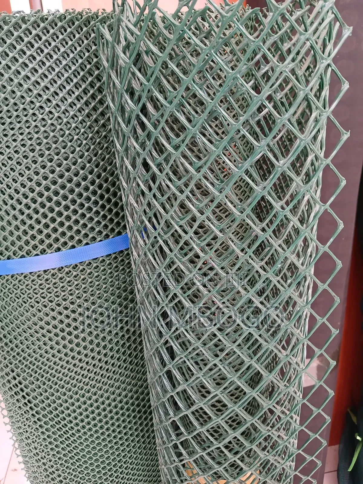 Plastic Poultry Mesh Available .