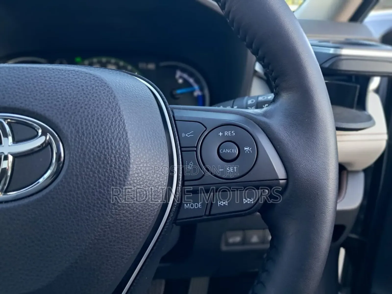 Toyota RAV4 Hybrid 2020 Silver