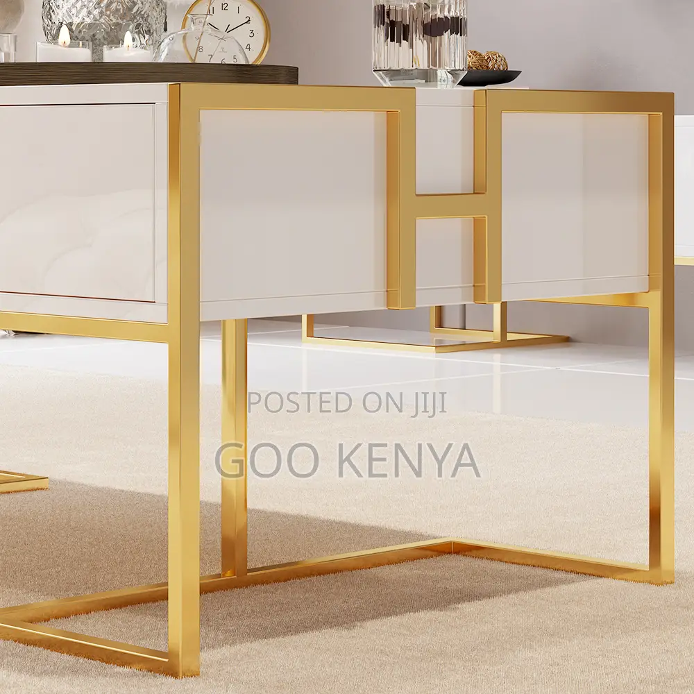 Coffee Table; Black Sleek Coffee Table