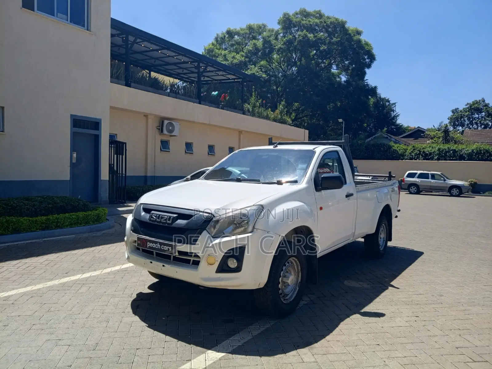 Isuzu D-MAX 2021 White