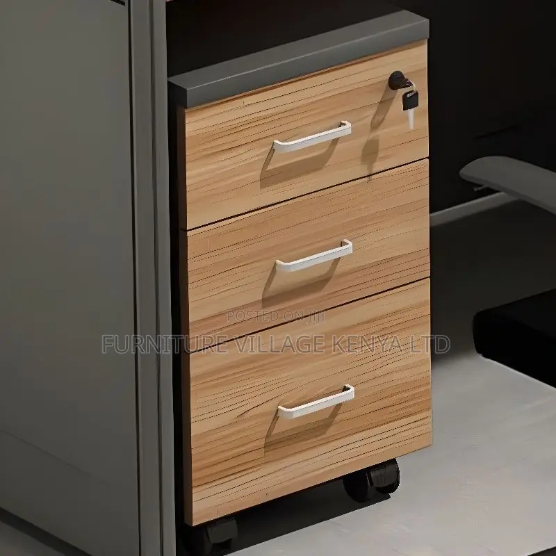 Workstations:4-Unit Natural Wood Modular Desk System