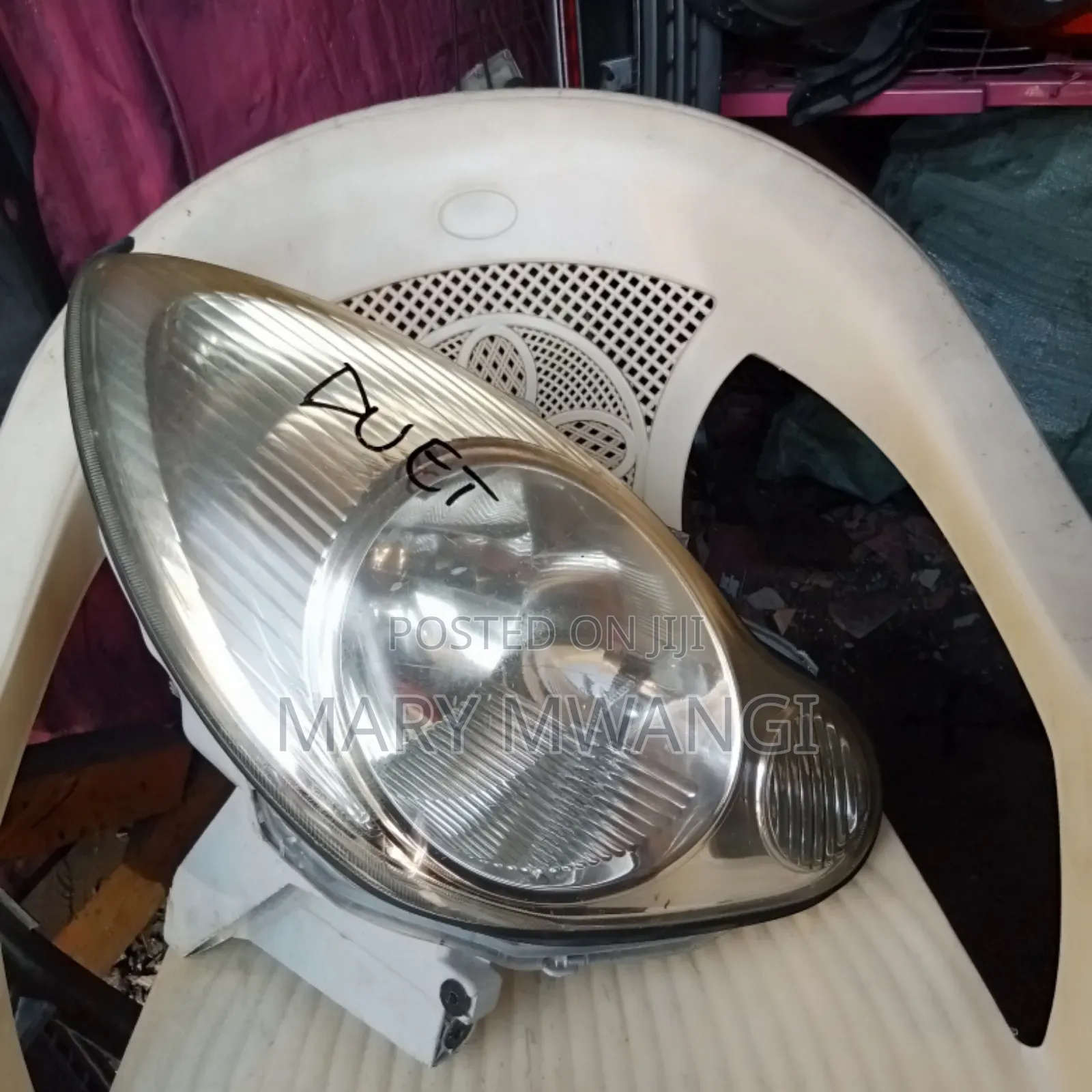 Toyota Duet Headlight