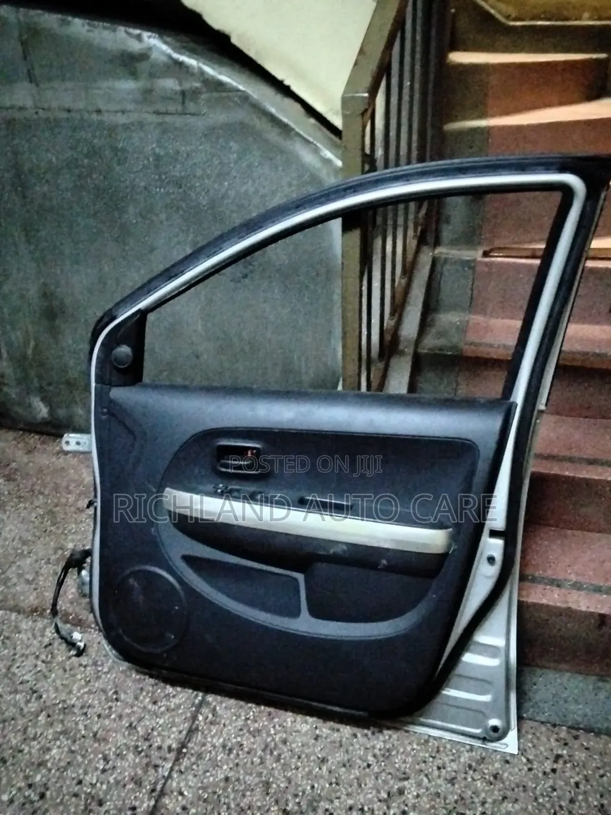 Front Door Toyota Ist Ncp60