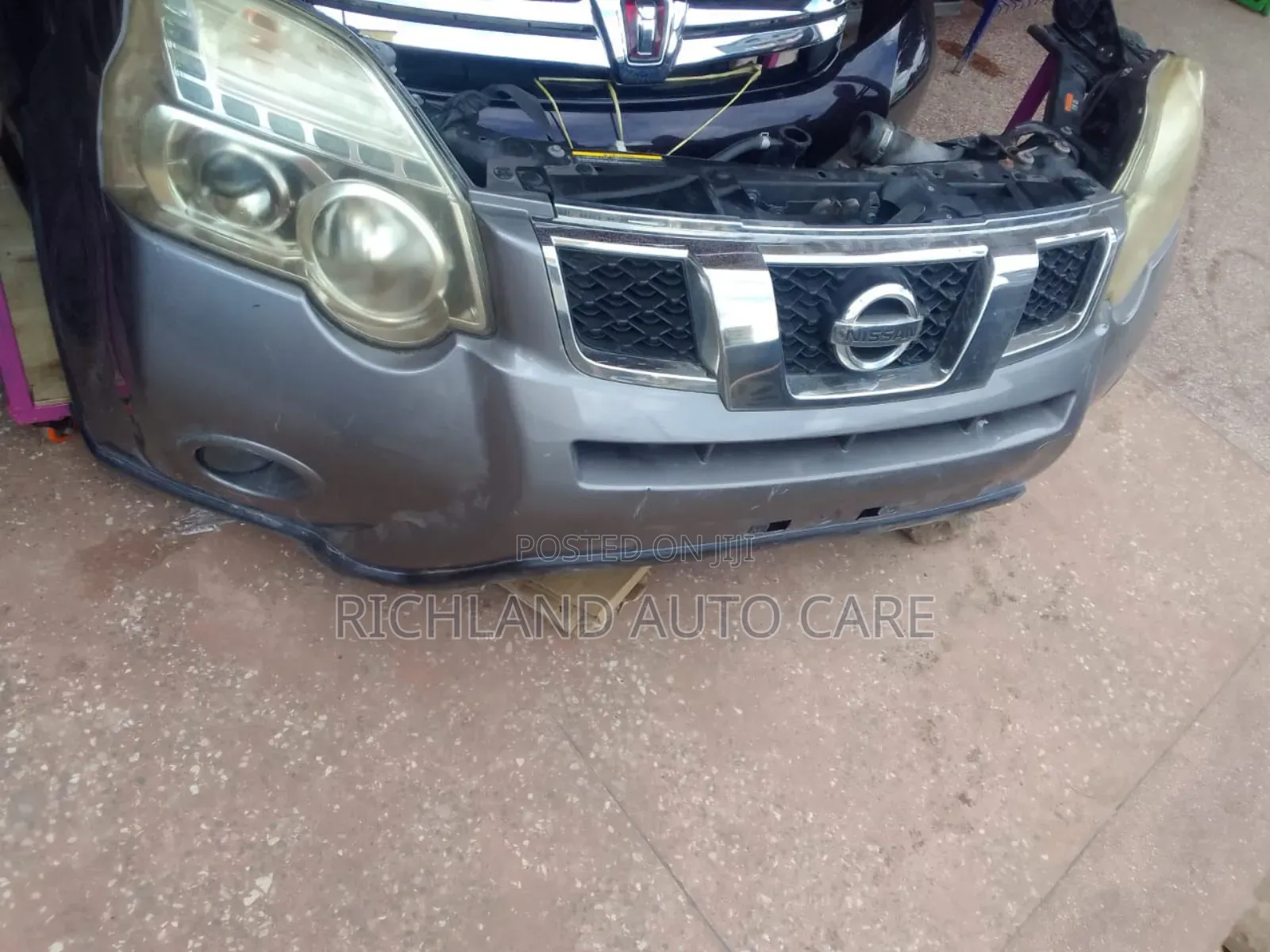Nose Cut Nissan X-Trail Nt31