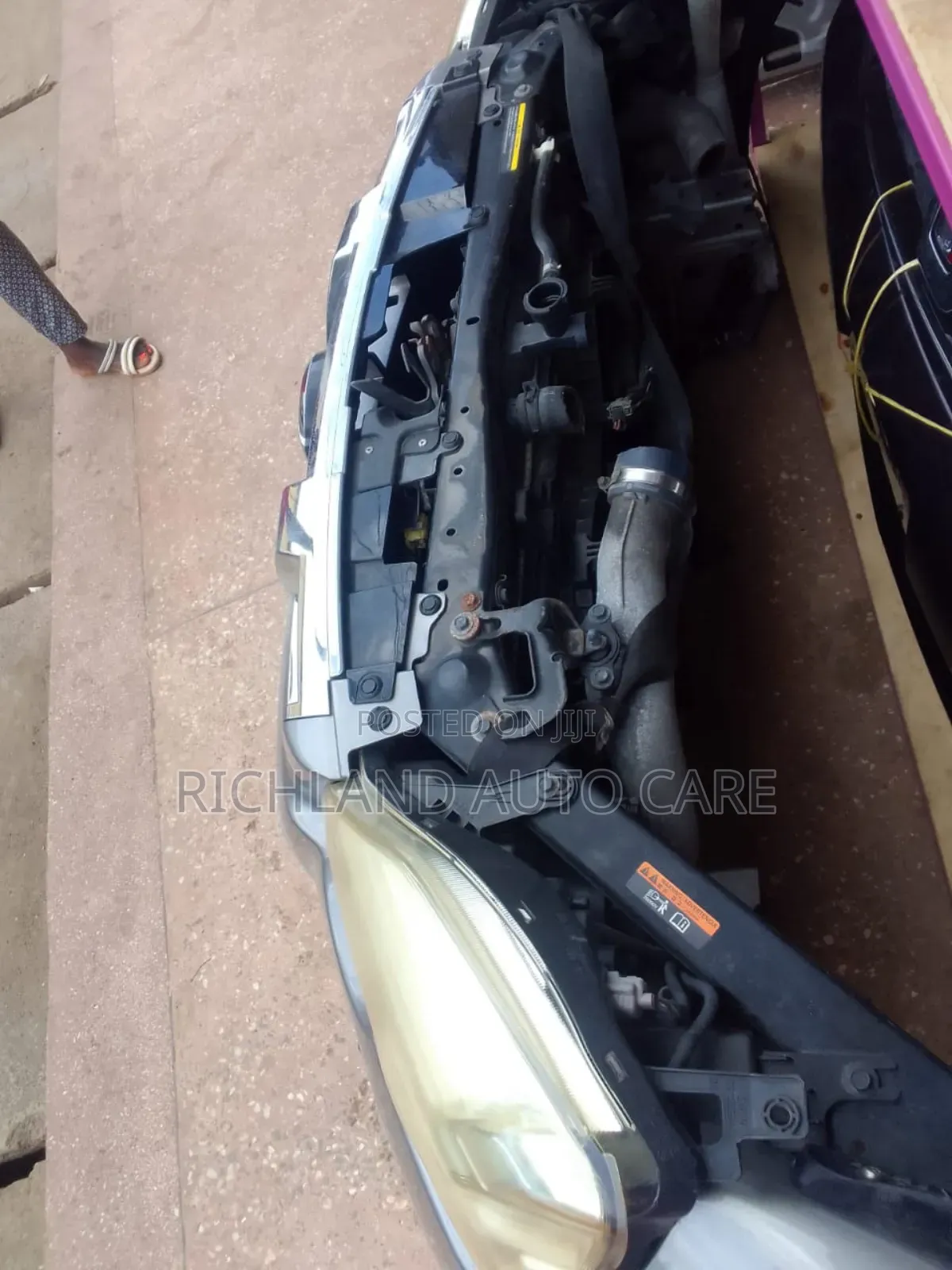 Nose Cut Nissan X-Trail Nt31