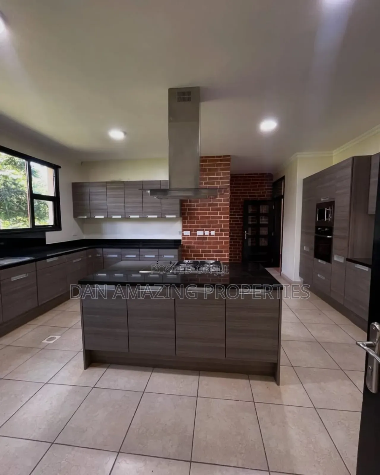 5bdrm Maisonette in Karen Plus 2 Dsq for sale