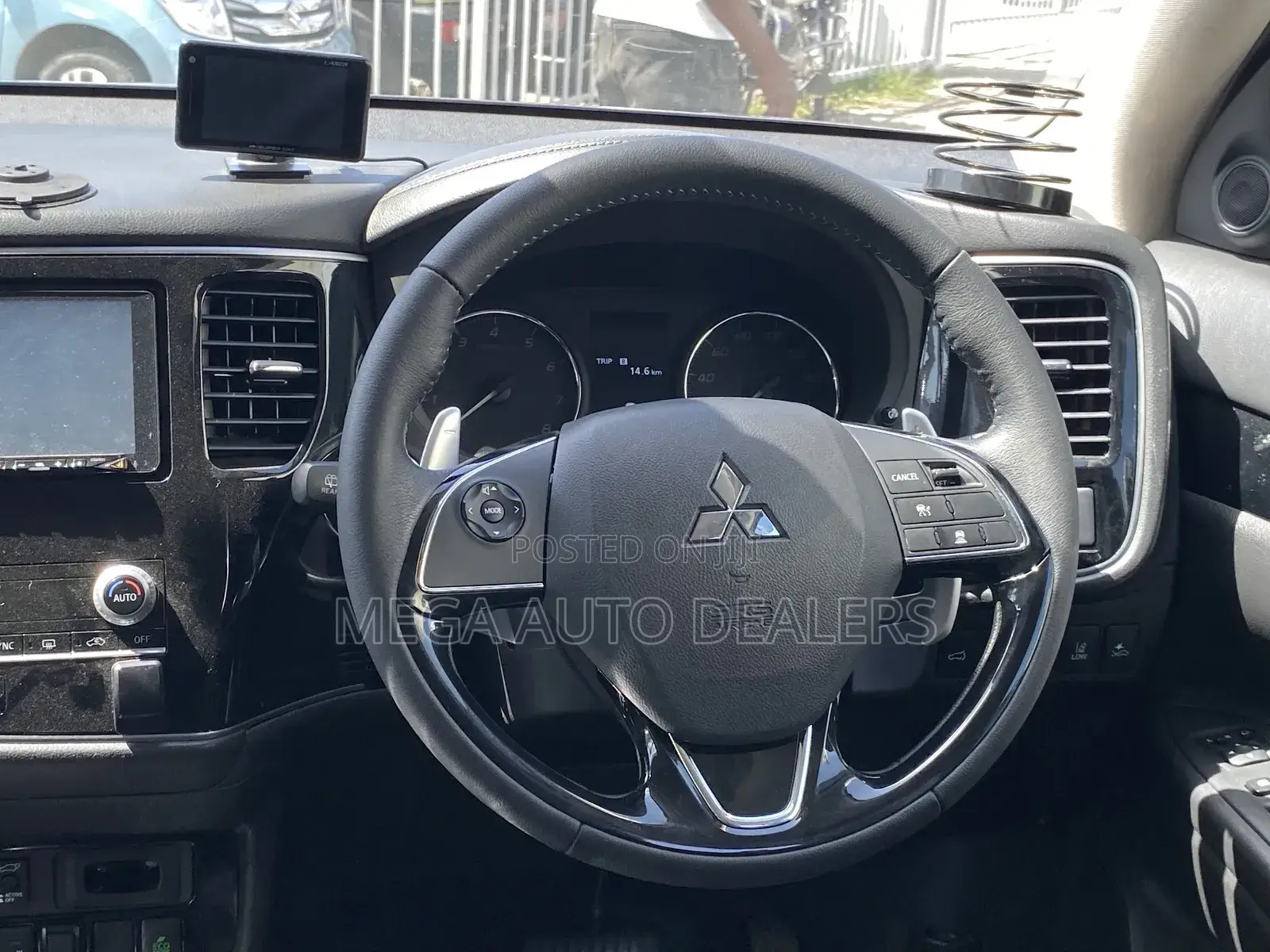 Mitsubishi Outlander 2020 Brown