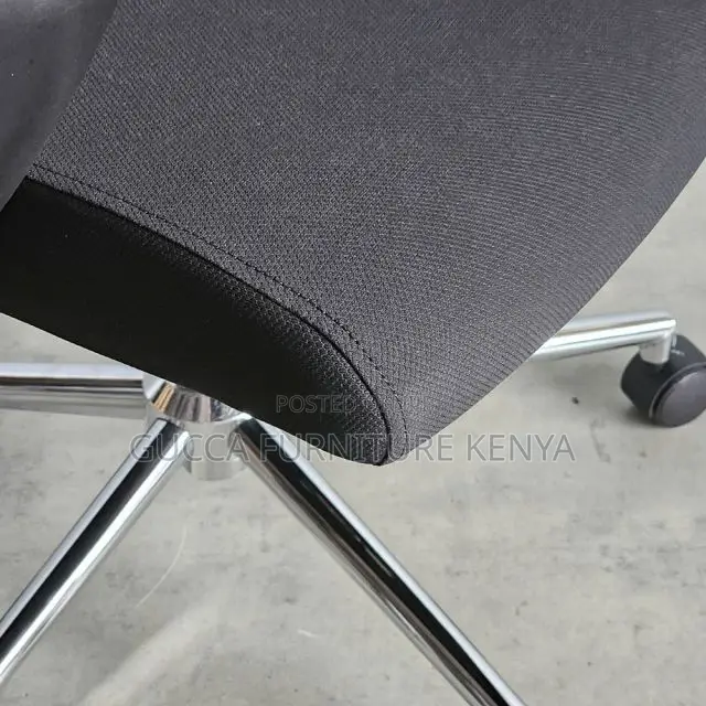 Office Chair:Profesional Mesh Chair With Adjustable Headrest
