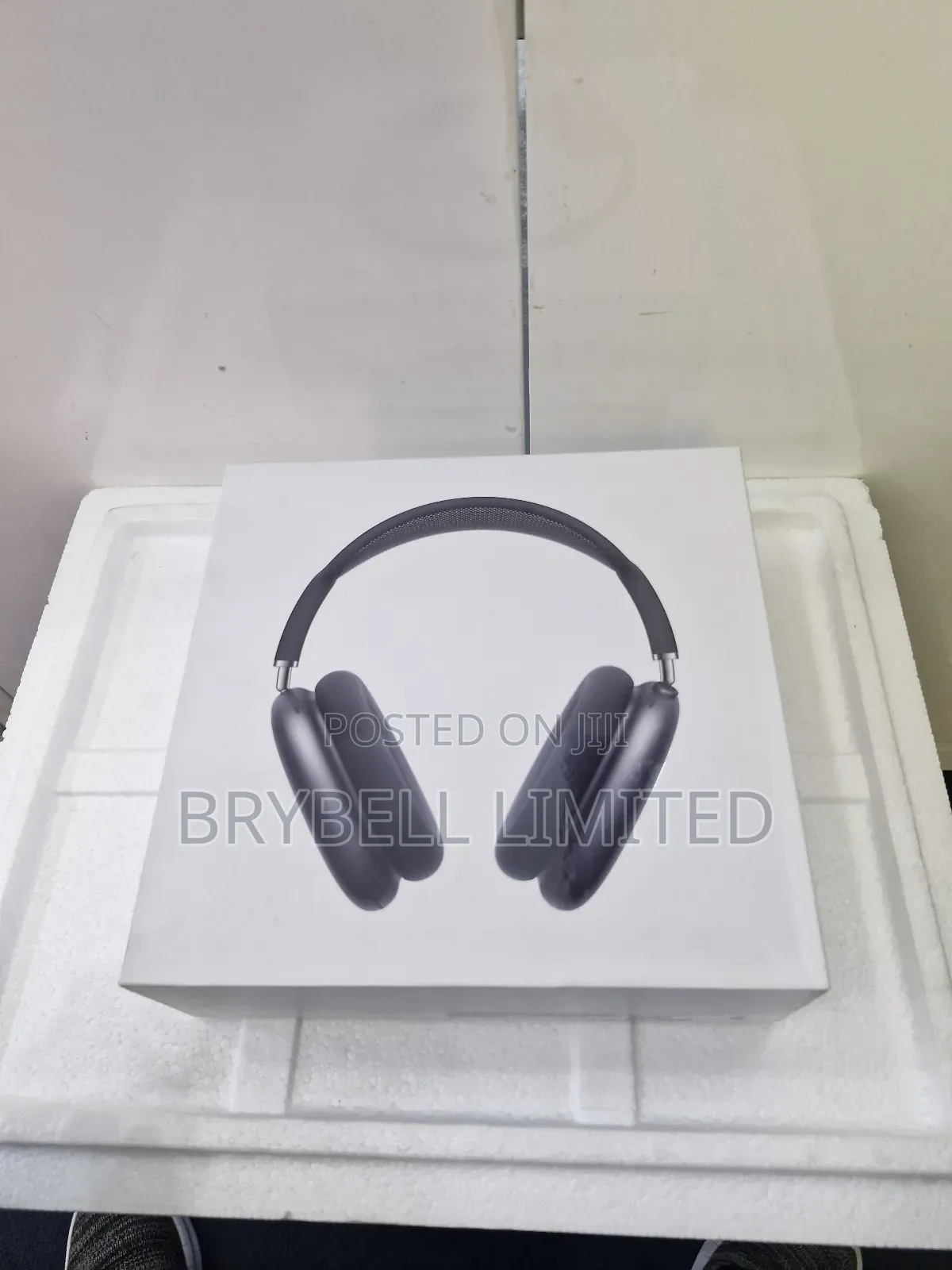 Apple Airpods Max Brand New Black