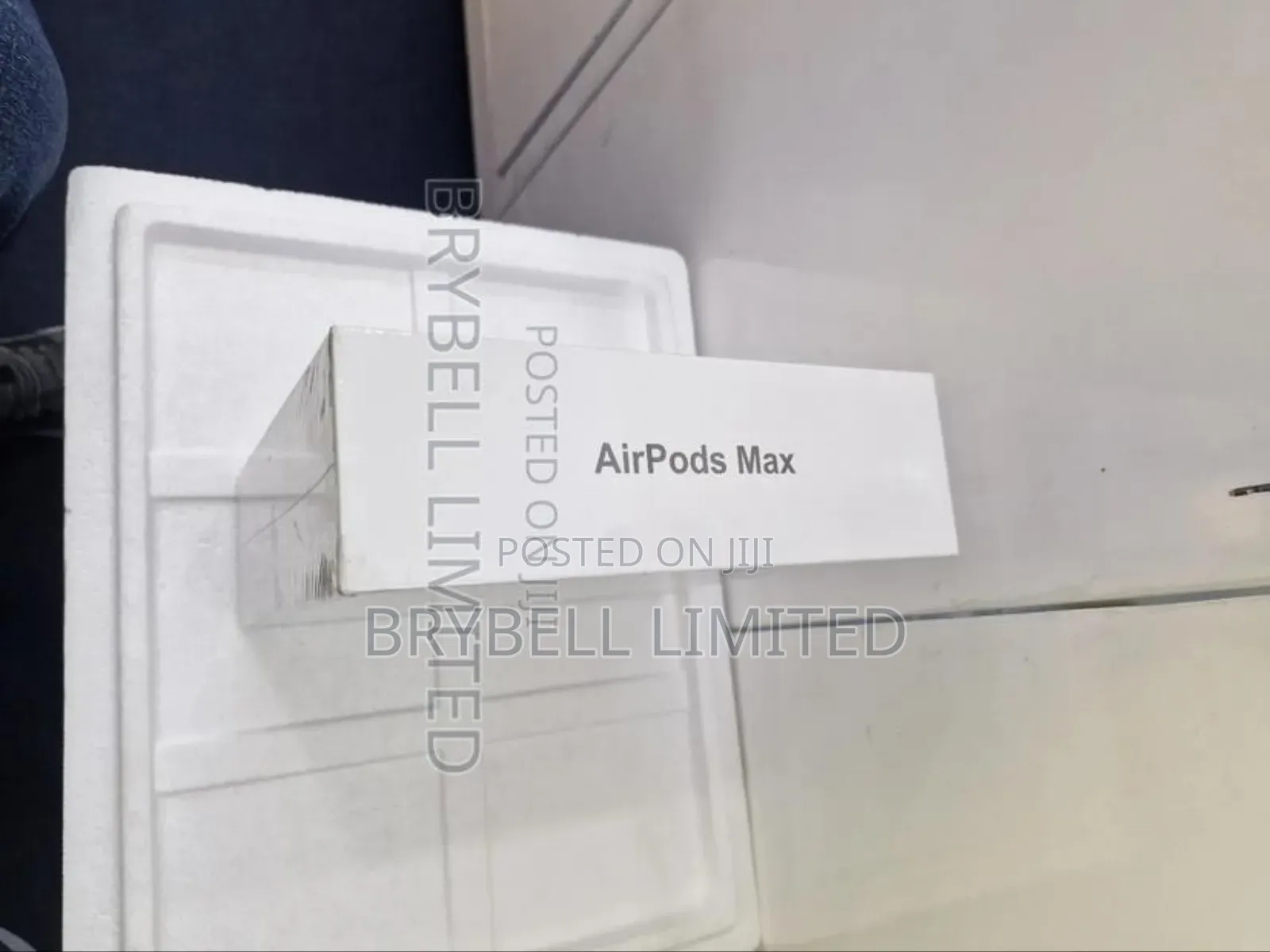 White Brand New iPhone Airpods Max