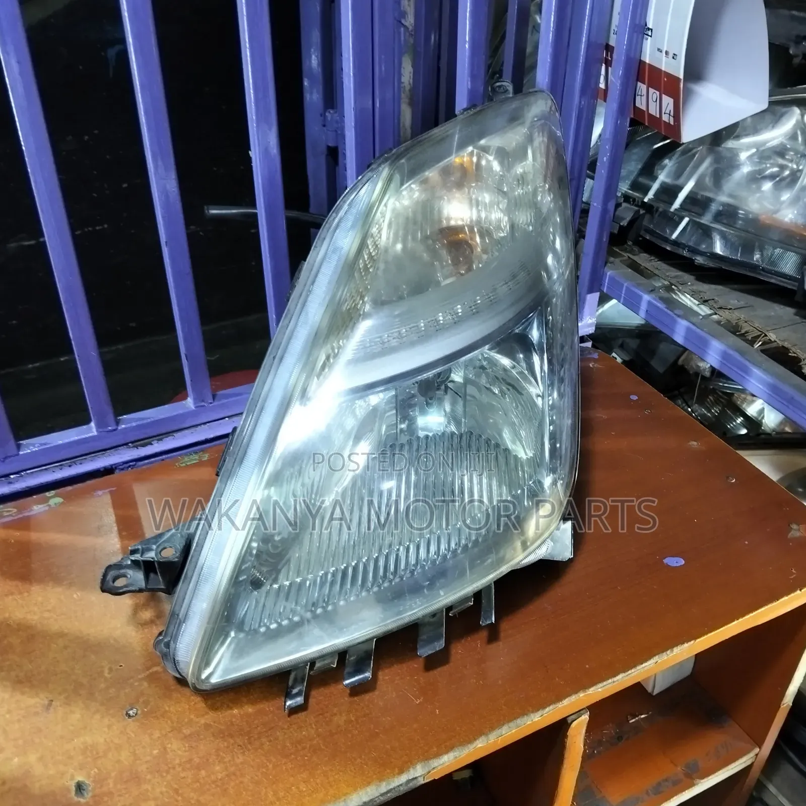 Toyota Prius 2006/2007/2008 Non Xenon Head Lamp, Ex Japan