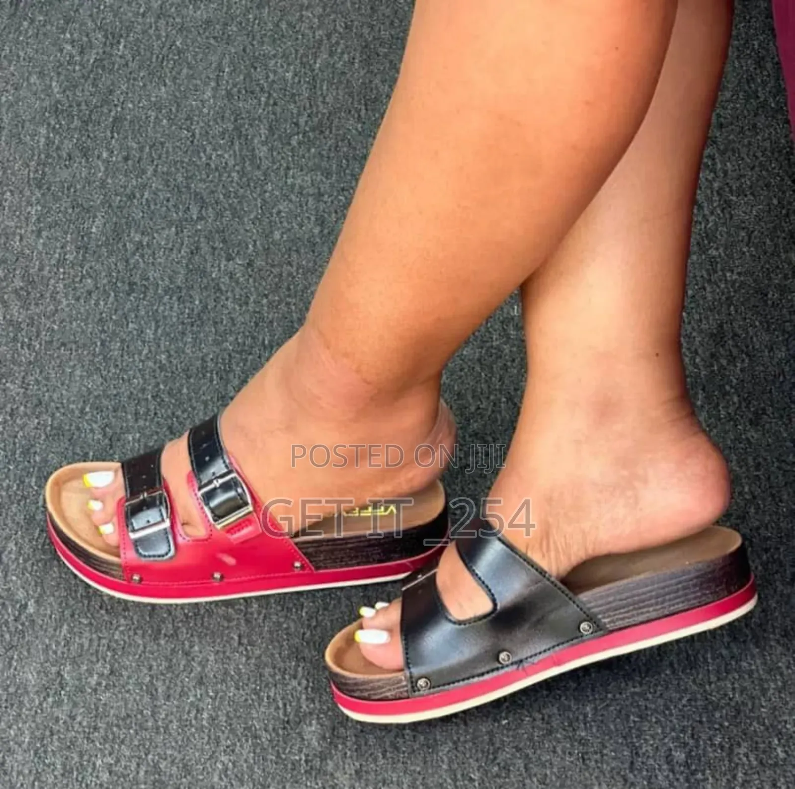 Wamathe Sandals
Size 37-42