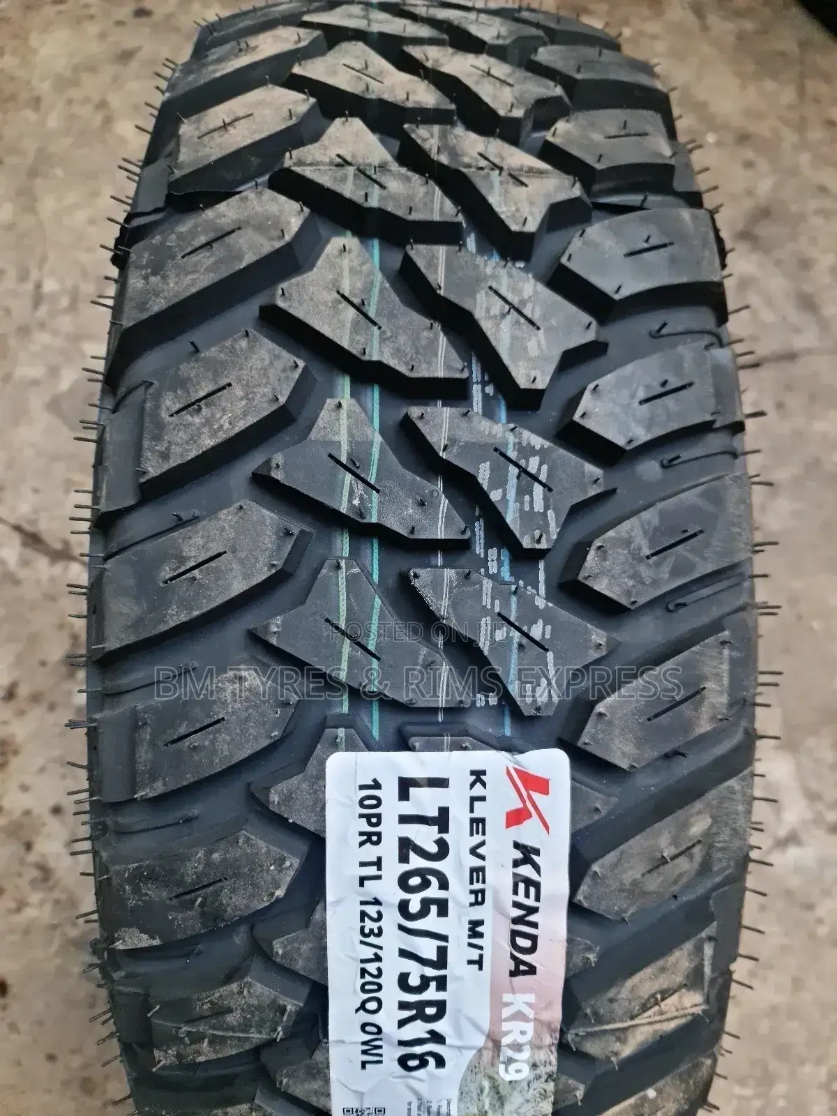 265 /75 R16 Kenda Tyres (Mud Terrain)