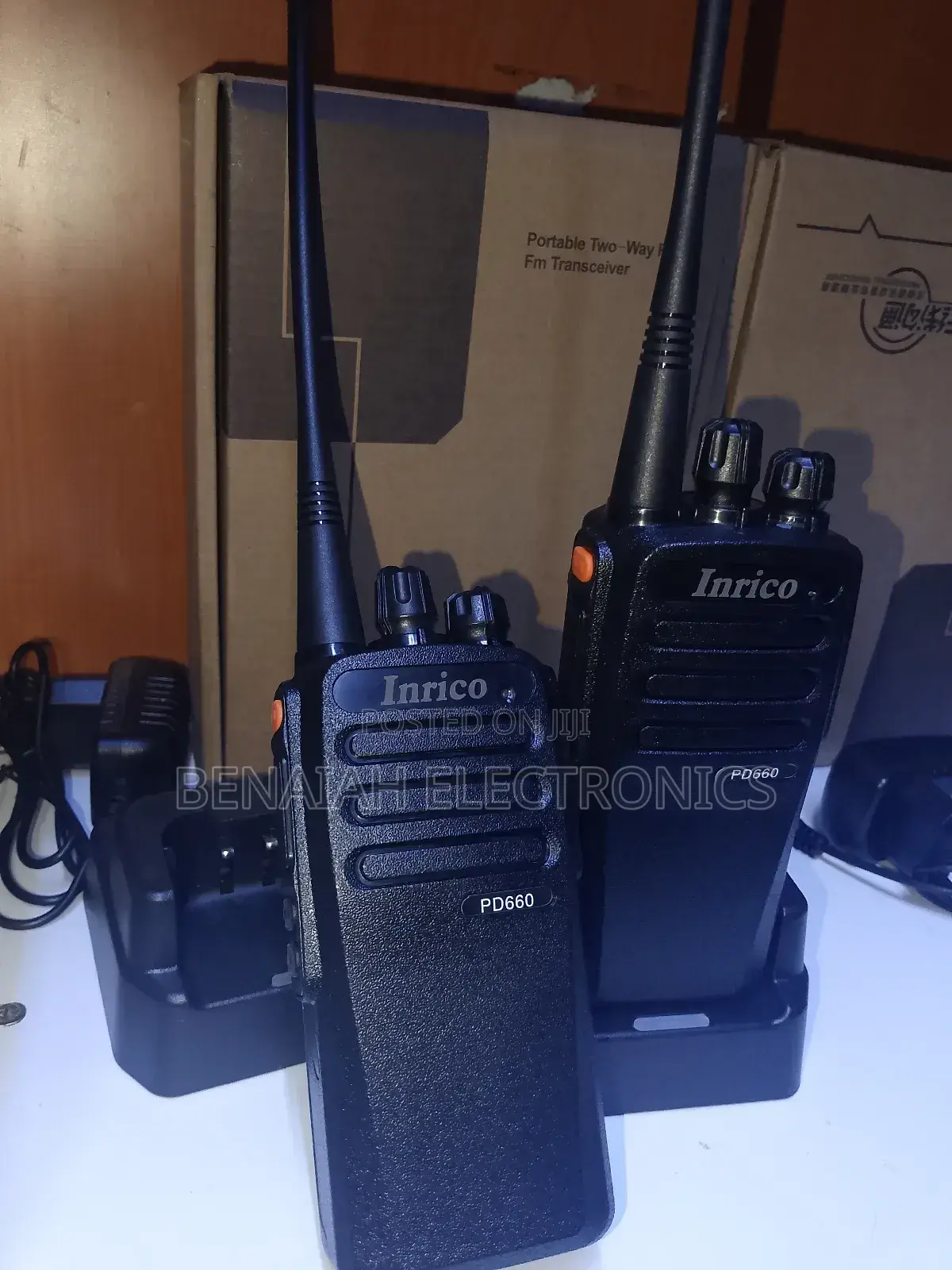 Walkie Talkie Radios Pd 660.400-480mhz, 8 Watts.Efficient