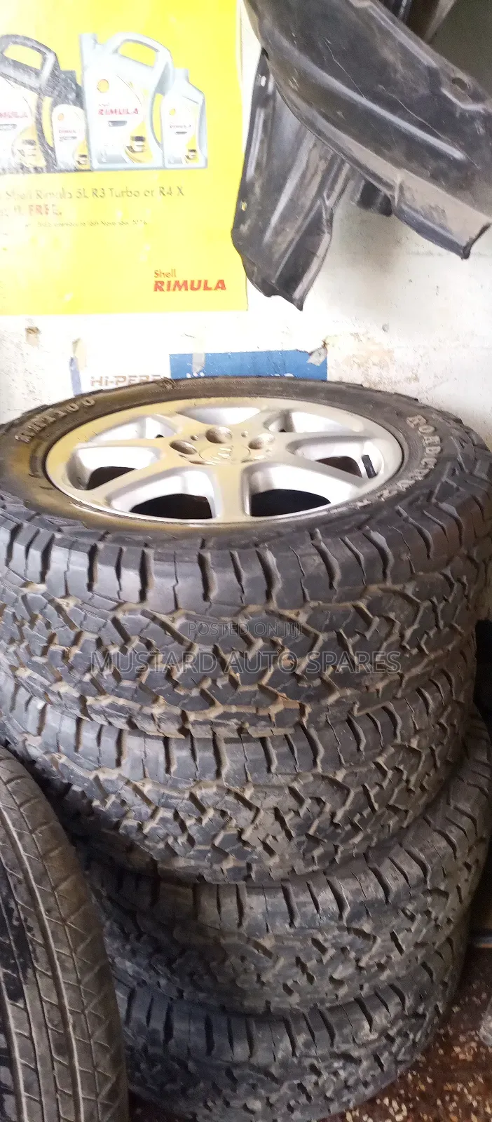 Toyota Hiace 7l Tyres/ Tire