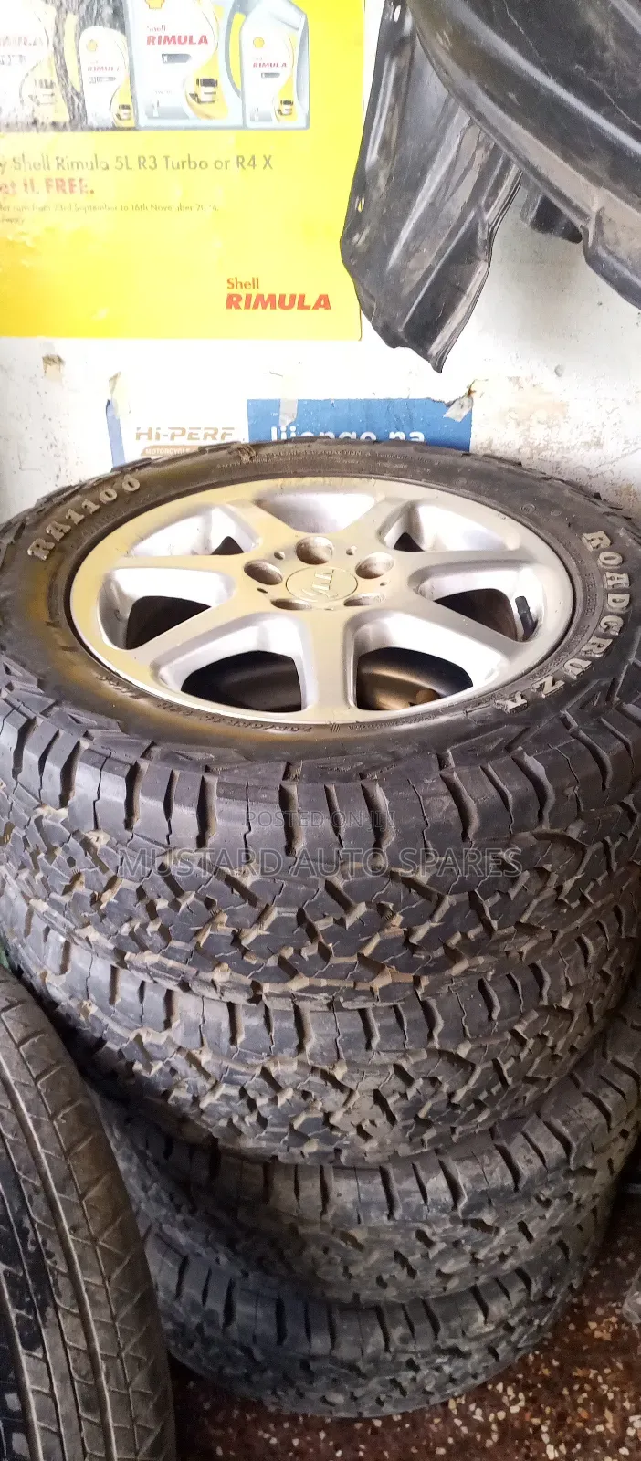 Toyota Hiace 7l Tyres/ Tire