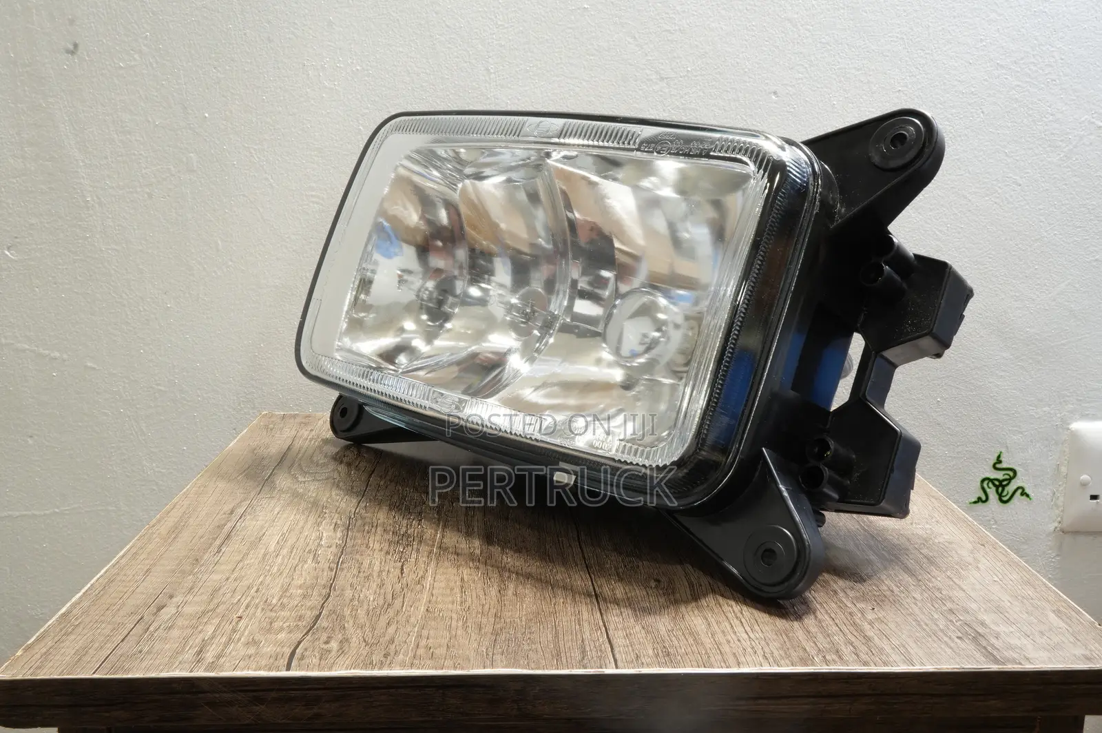Headlight Howo Sinotruck Wg9100720105/Wg9100720106/Sd280x180