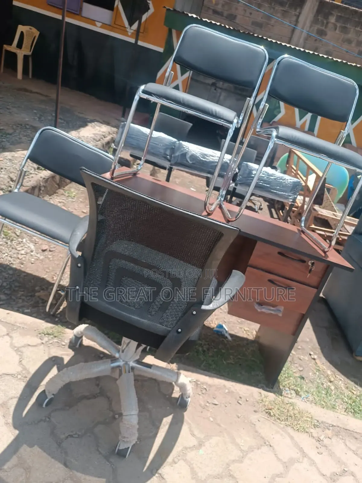 1m Office Desk With Secretarial Mesh Office Chair Nj2gf