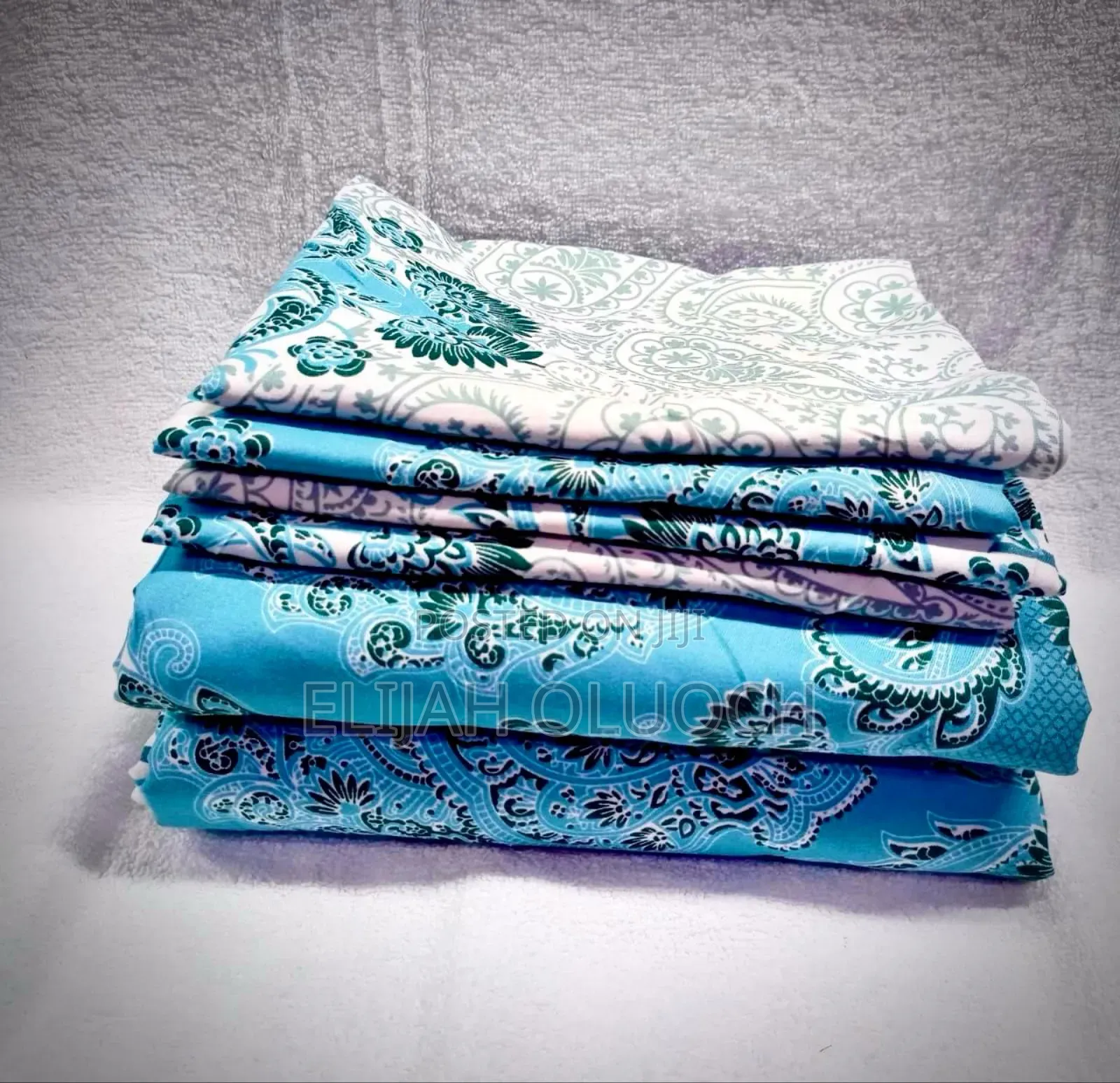 Two Flat Bedsheet Both Printed 
4 Pillowcases 
Size 7*8