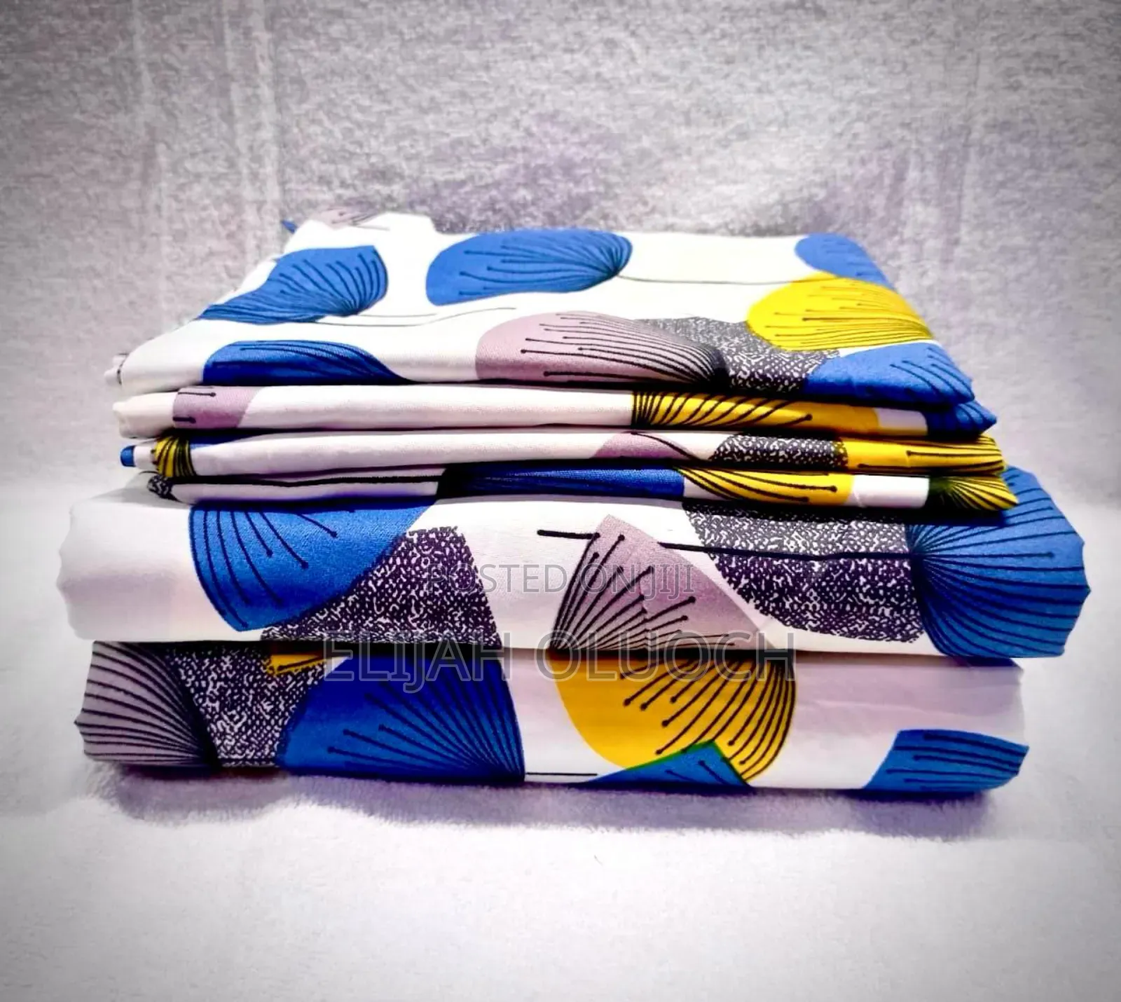 Two Flat Bedsheet Both Printed 
4 Pillowcases 
Size 7*8