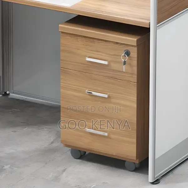 Office Workstation ; 6-Way Modular Office Workstation