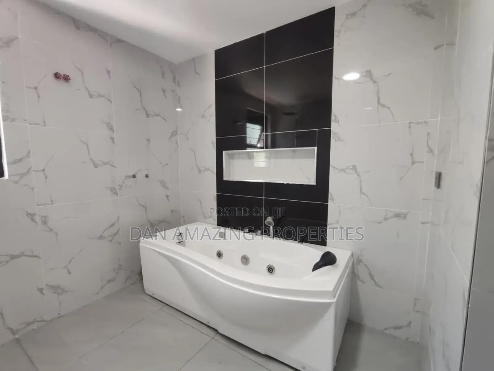 5bdrm Maisonette in Mugutha, Ruiru for sale