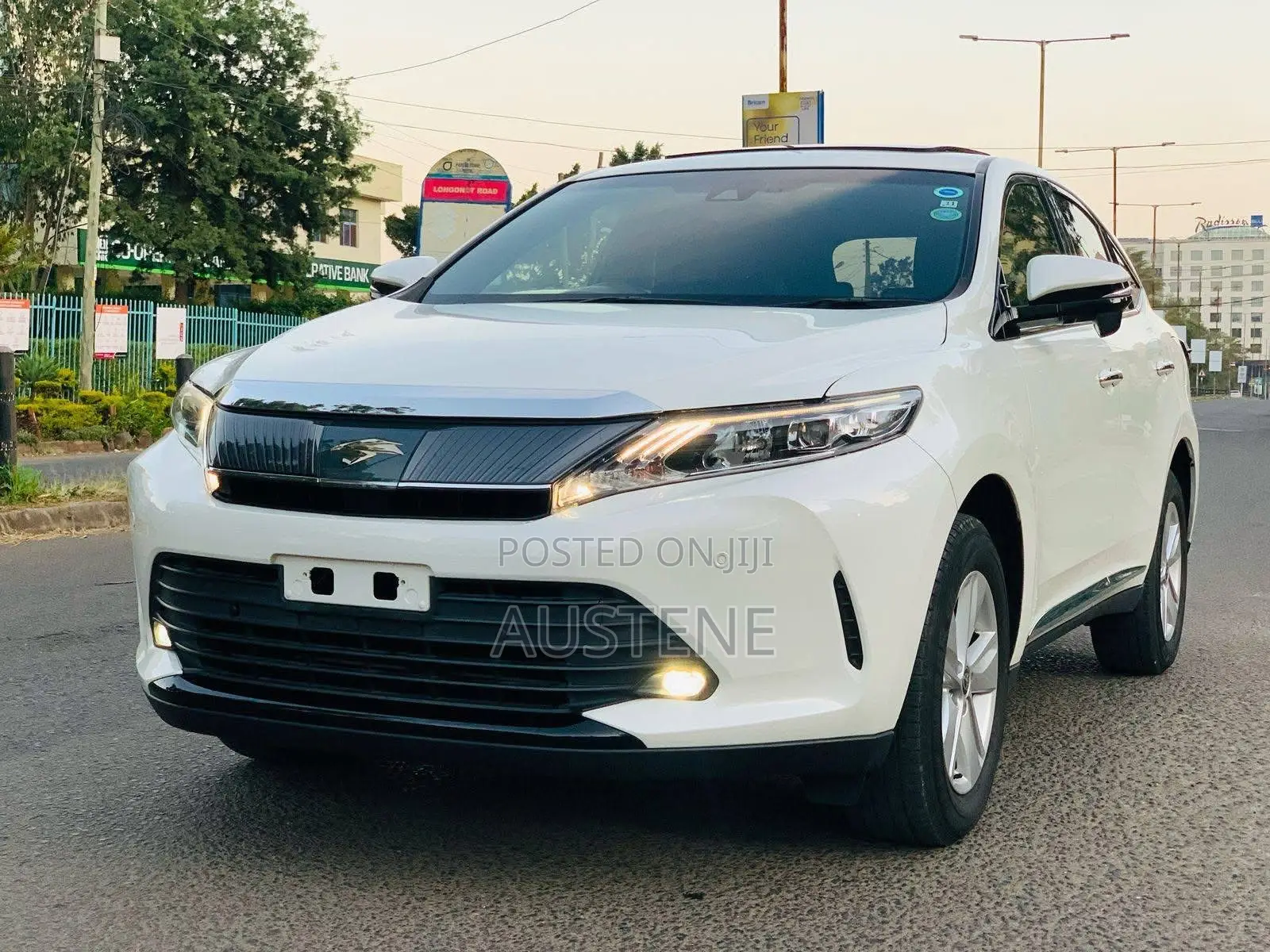 Toyota Harrier 2018 White