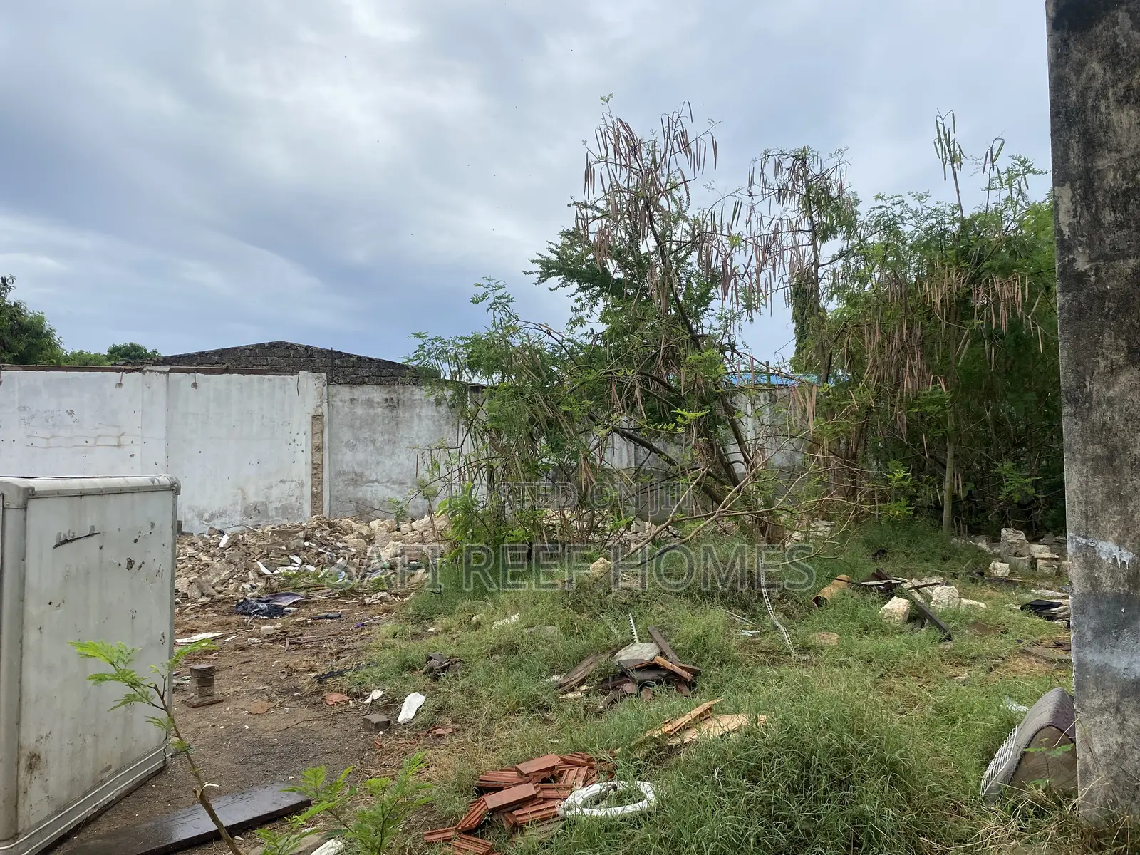 Yard for Lease 3/4 Size of Plot in Nyali Beachroad