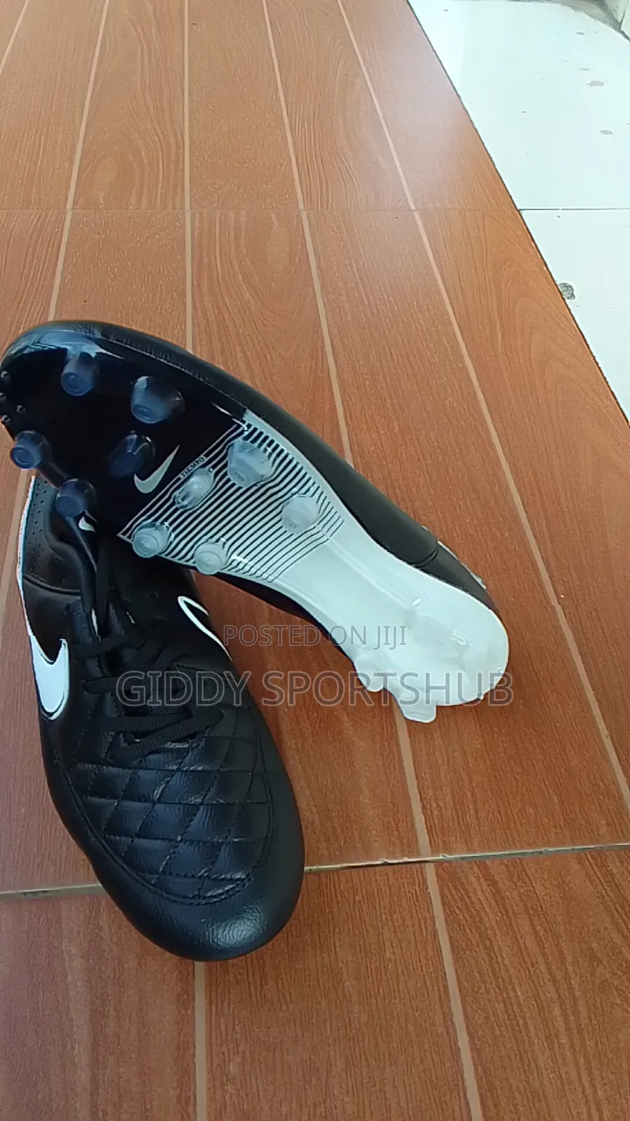 Soccer Boots Tiempo