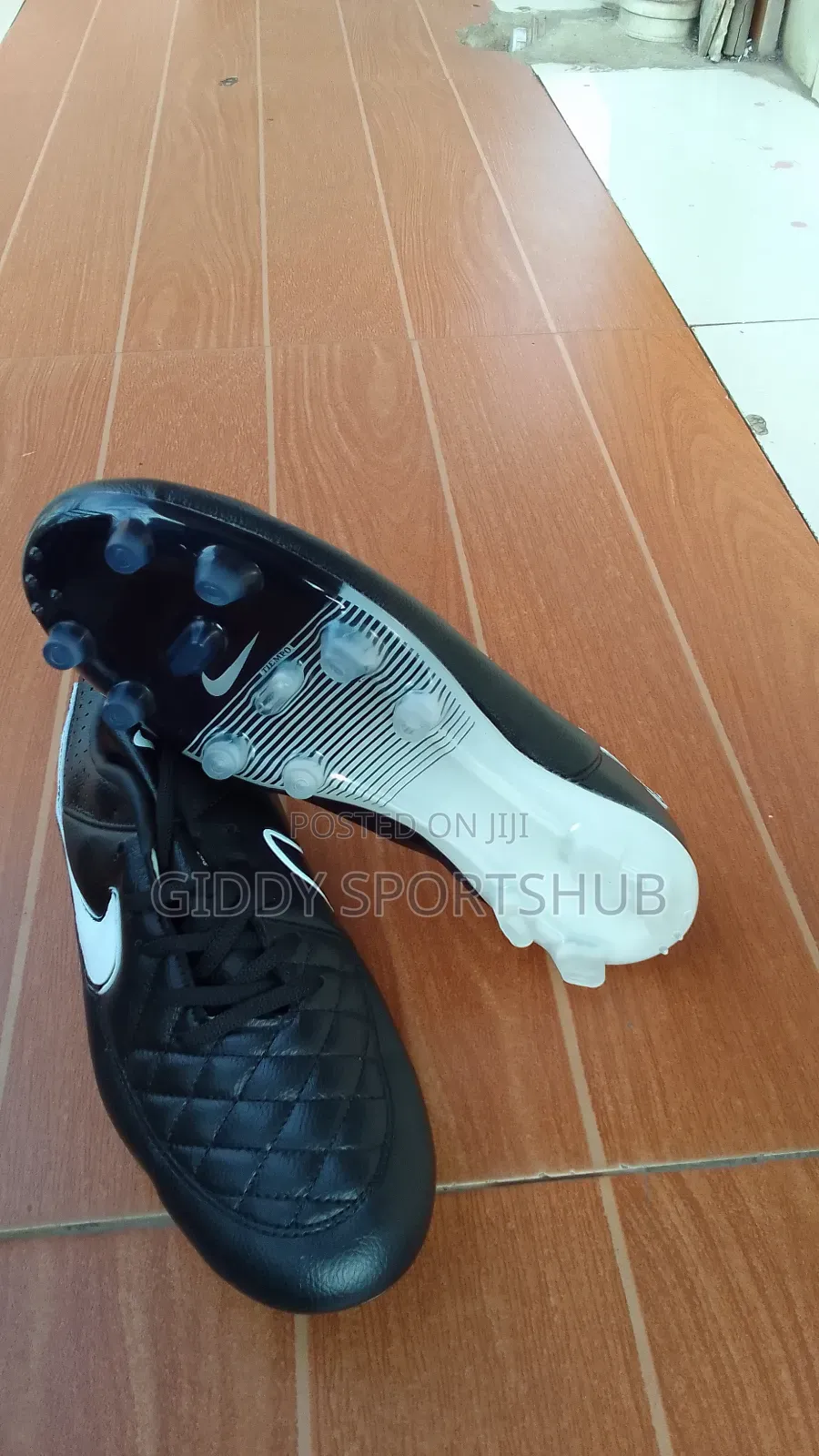 Soccer Boots Tiempo