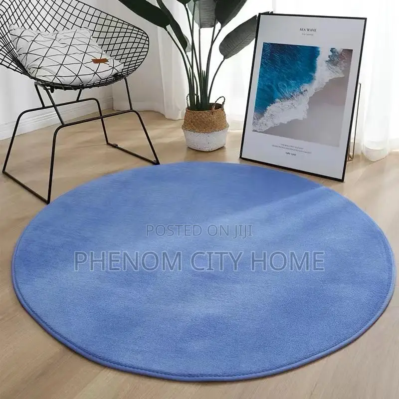 Plain Fuzzy Round Fleece Carpet Available