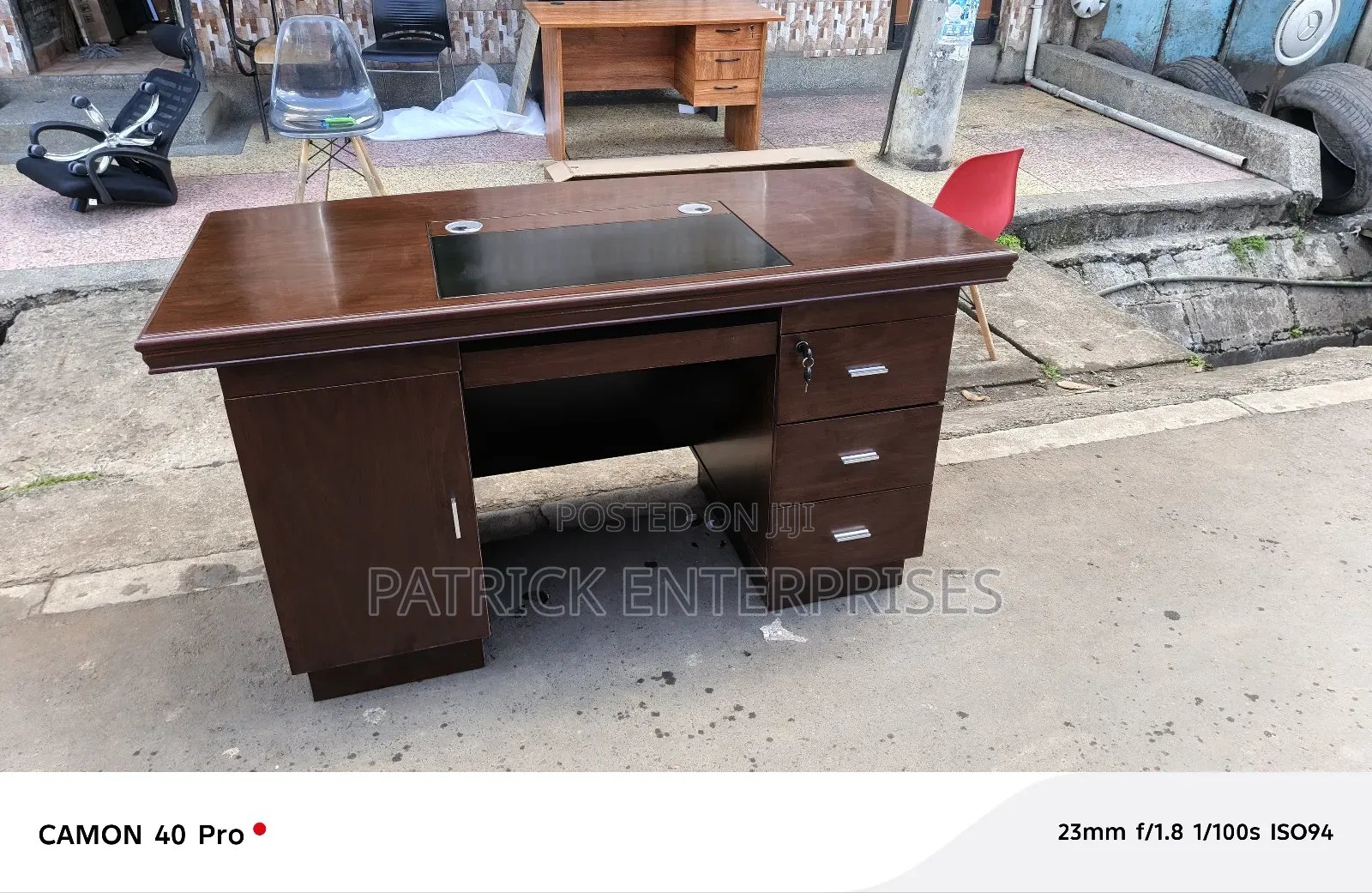 Executive Impooeted Mahogany Office/Home Desk