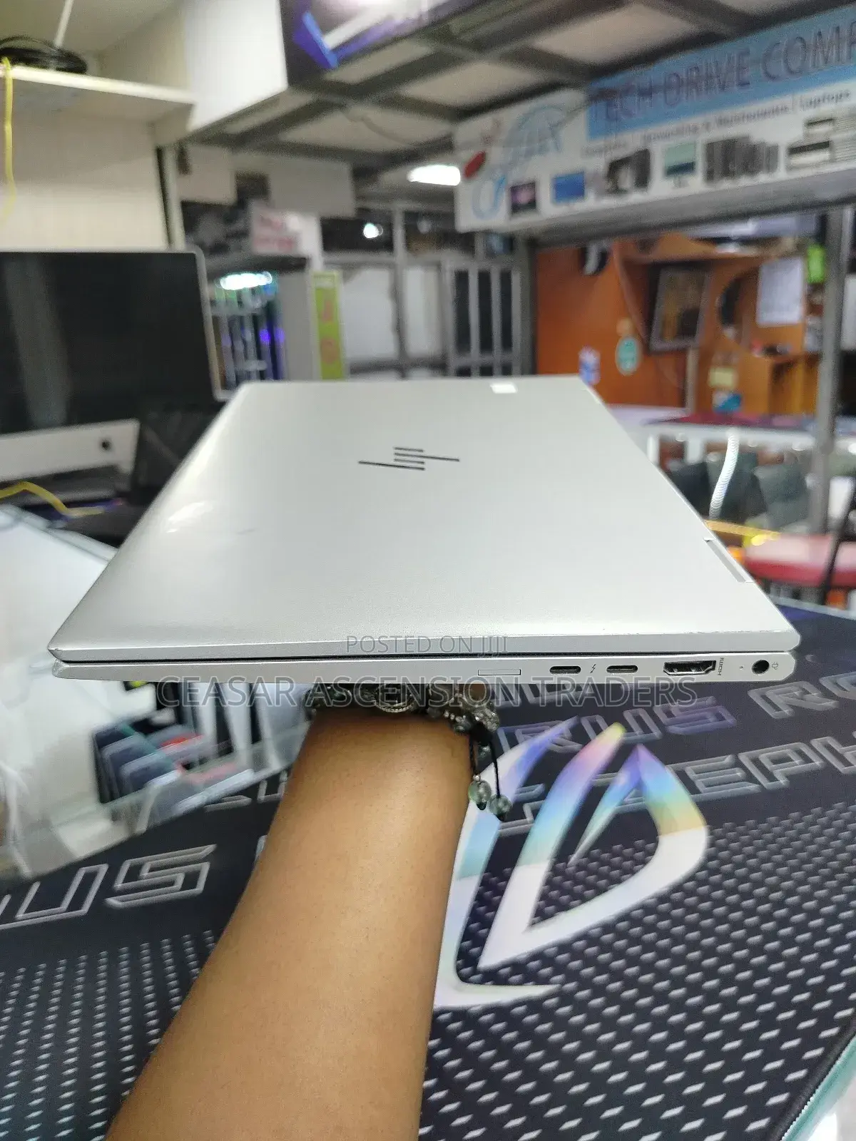Laptop HP EliteBook 830 G8 16GB Intel Core I7 SSD 512GB