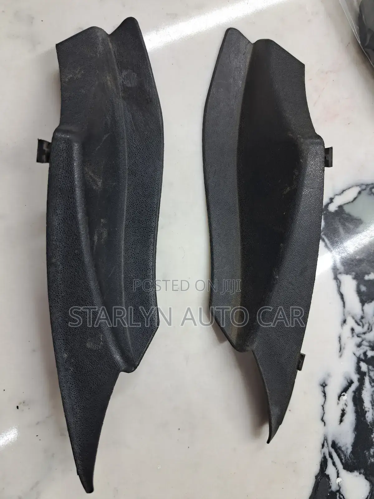 Windscreen Finisher Mazda Demio 2015