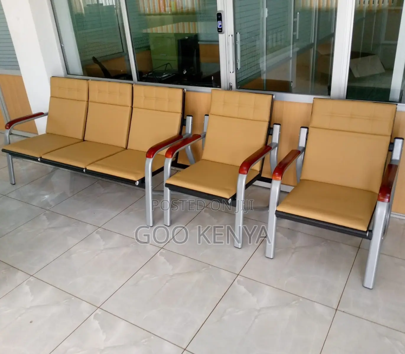 Office Sofa ; 5-Seater Brown Reception Office Sofa
