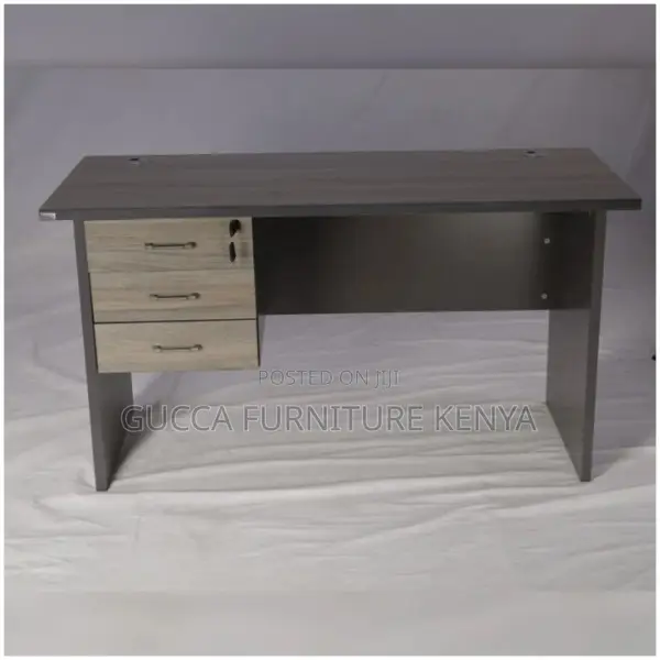 Clerical Desking:120cm Clerical Laptop Working Desk
