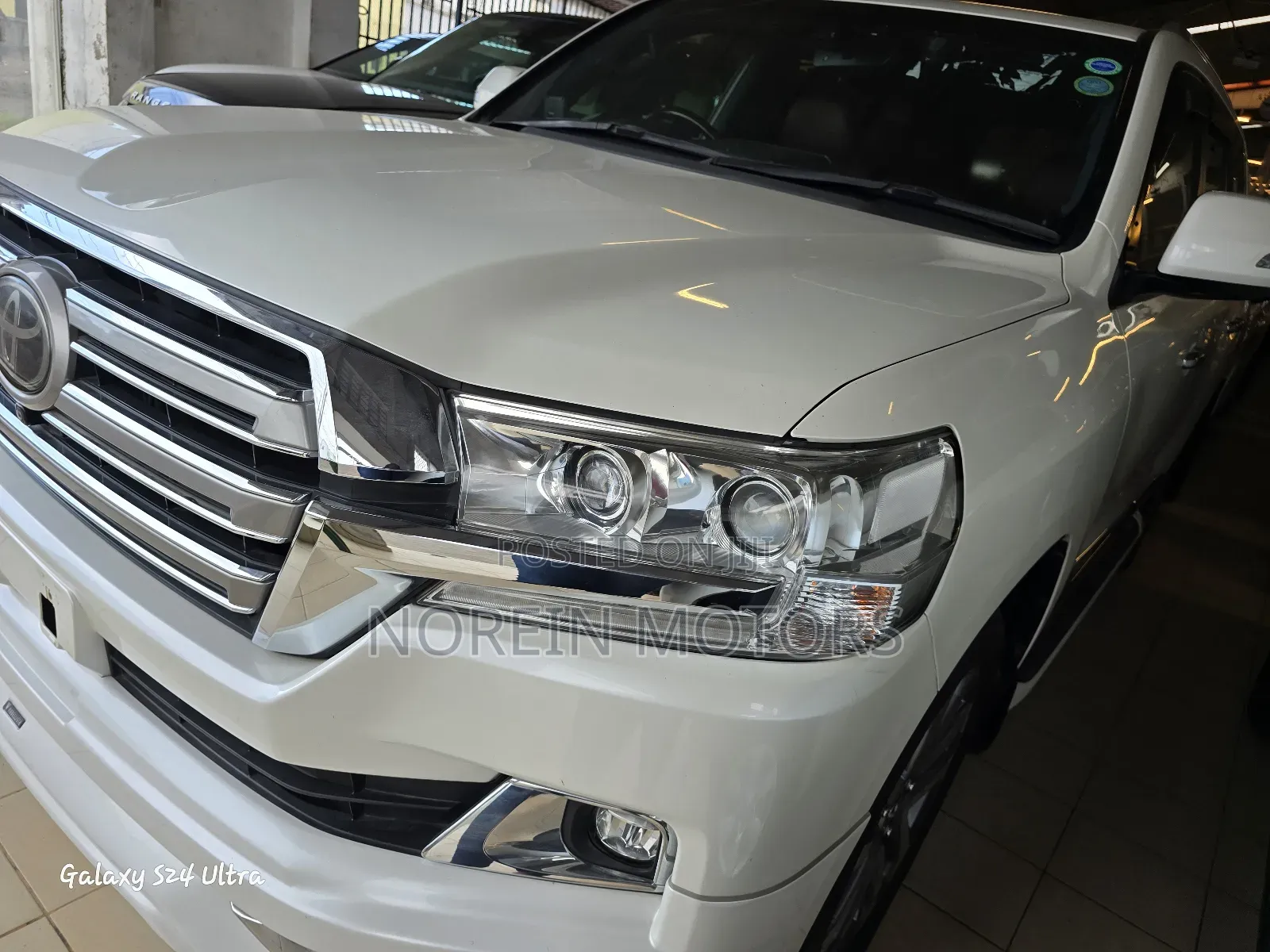 Toyota Land Cruiser 2018 Off white