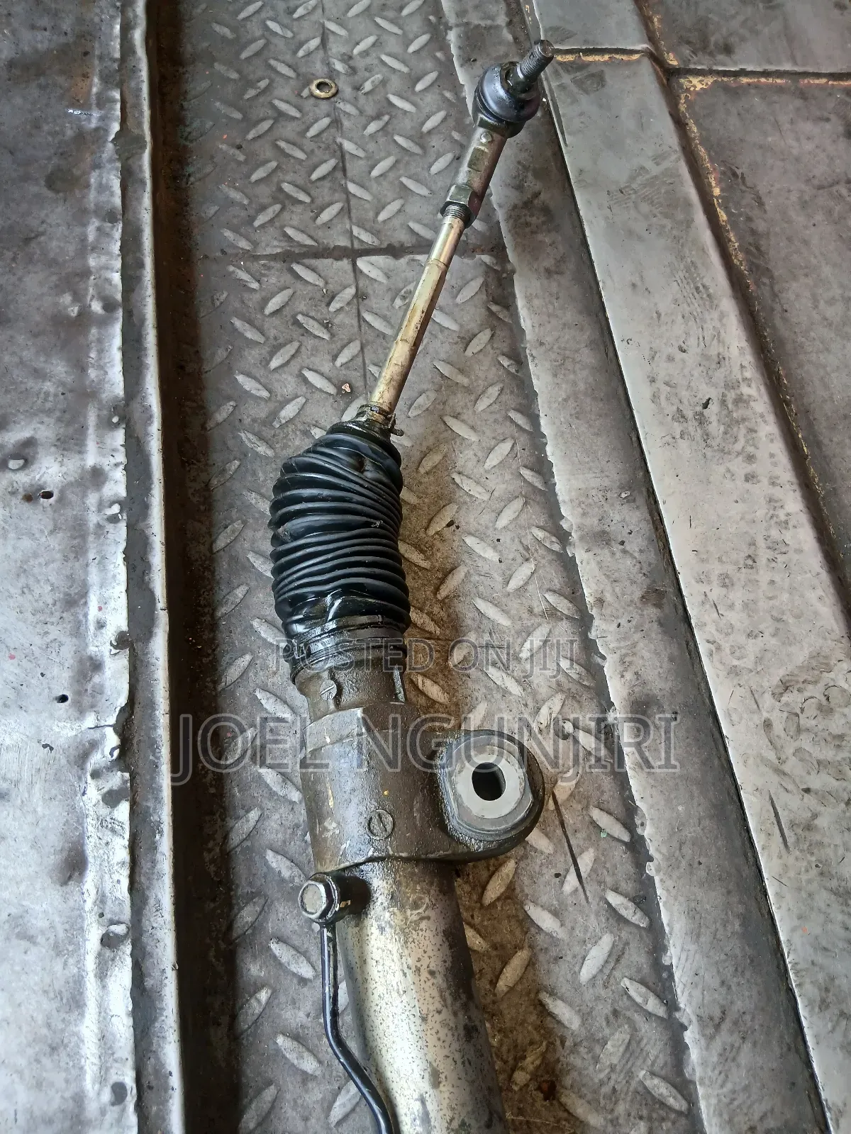 Vigo Revolution 4wd Steering Rack