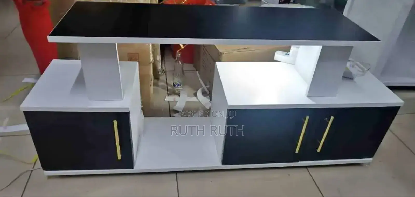 Instabul 2 Tv Stand