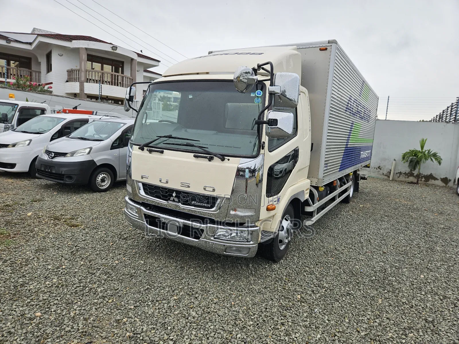 Mmitshubishi Canter