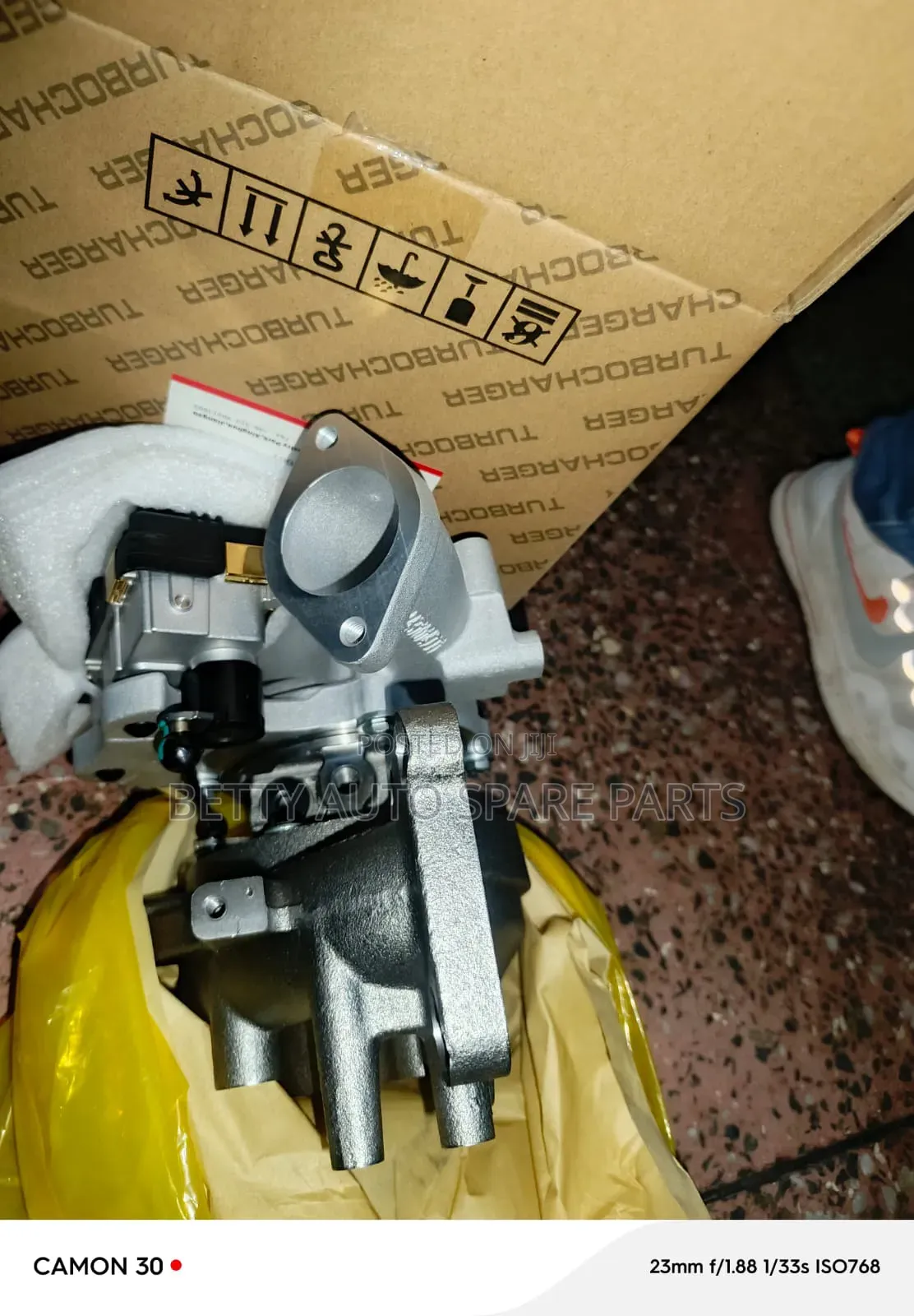 Nissa Nv350 Turbo