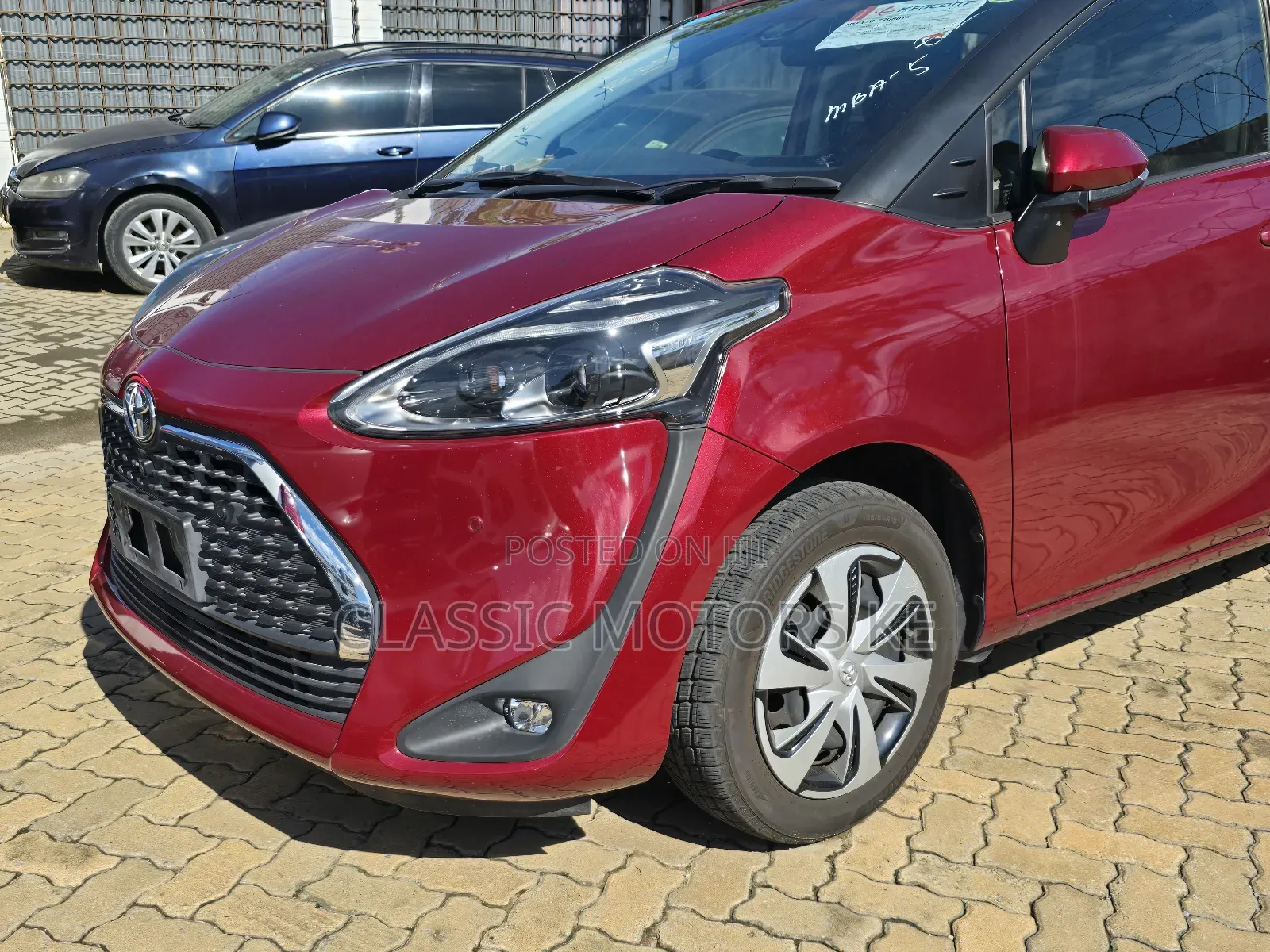 Toyota Sienta 1.5 FWD (6-seater) 2019 Burgundy
