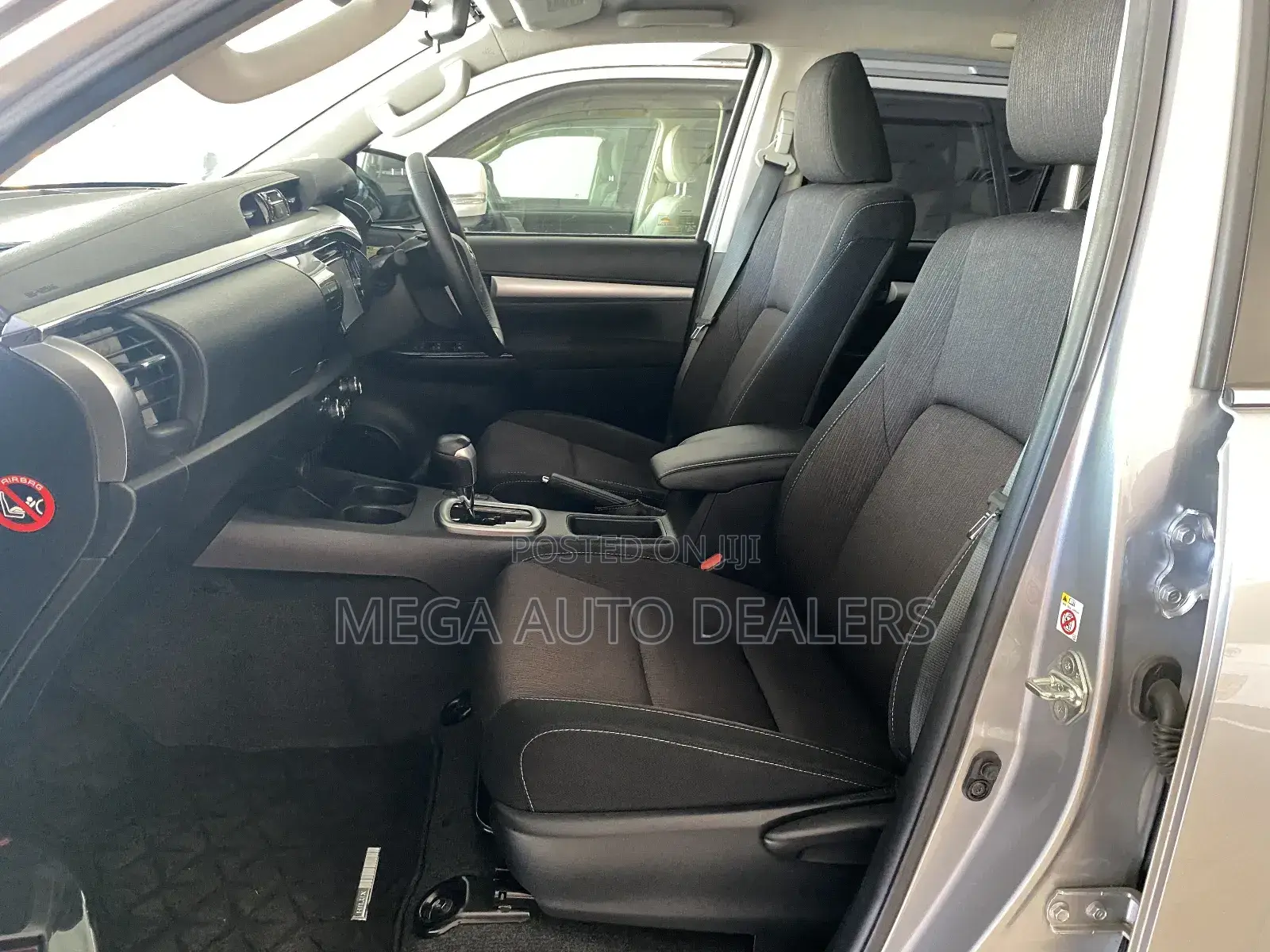 Toyota Hilux 2018 Silver